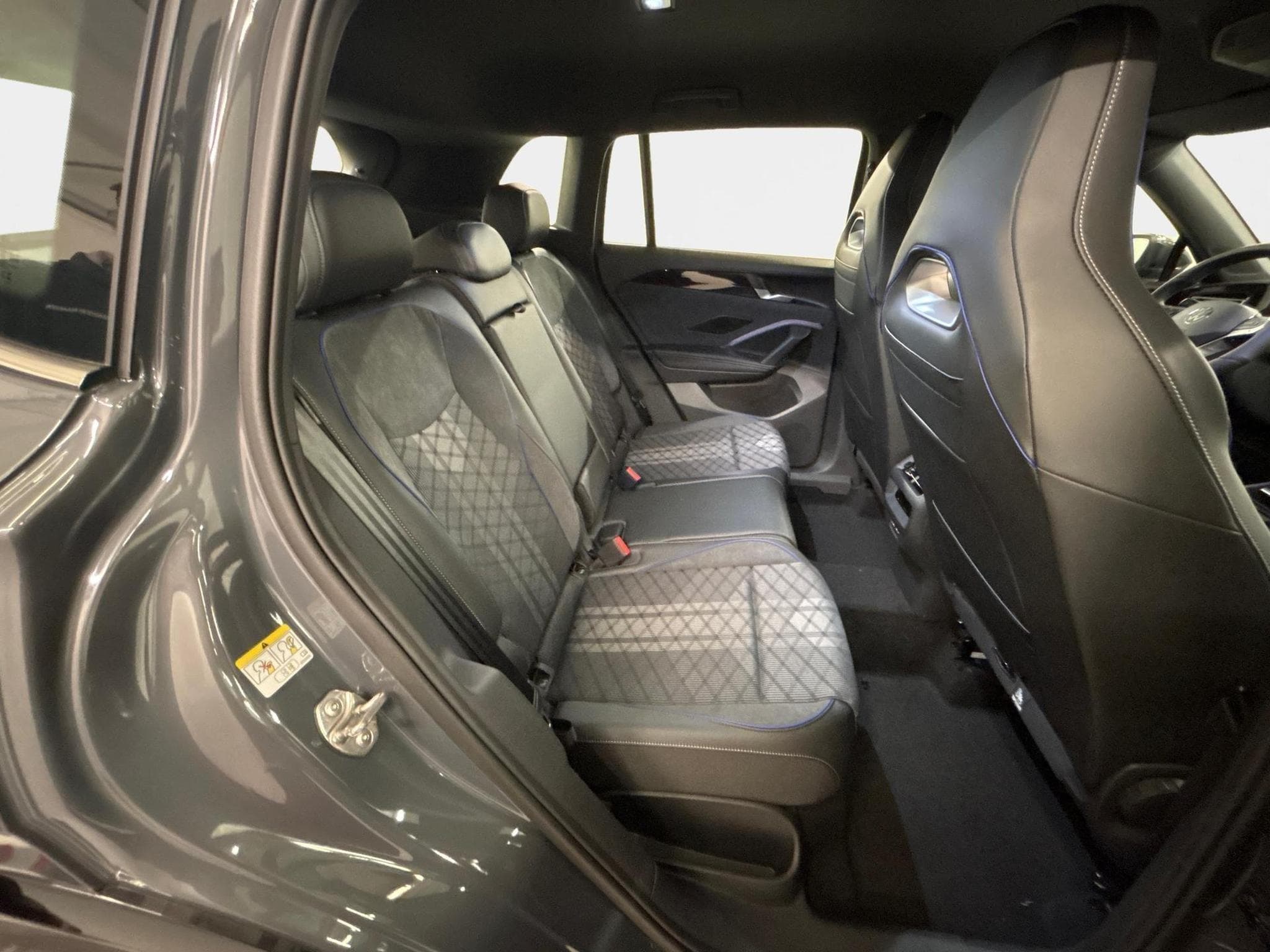 VW Tiguan R-Line (2026) - Foto 23