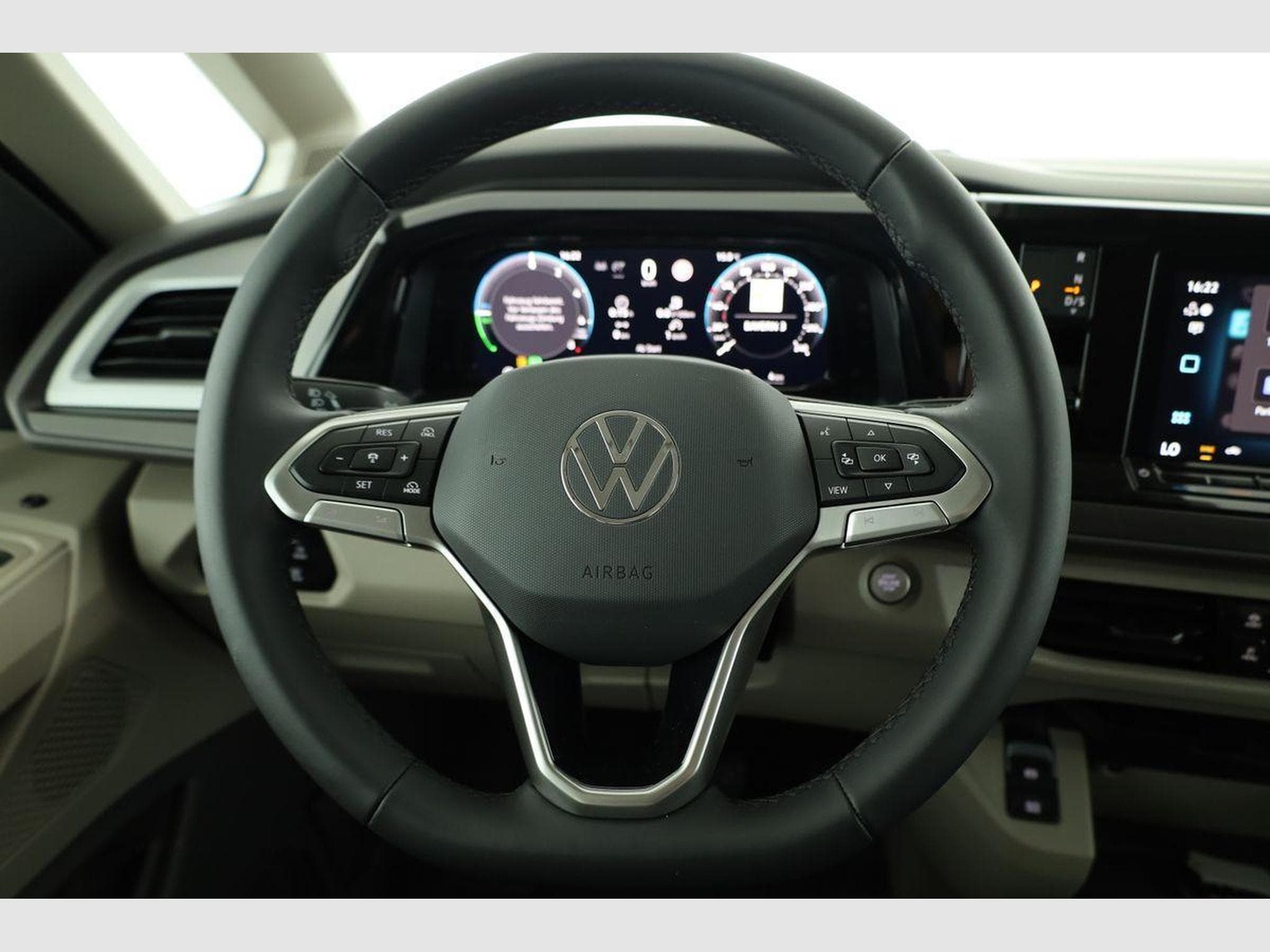 VW T7 eHybrid 4M Business, (2026) - Photo 5