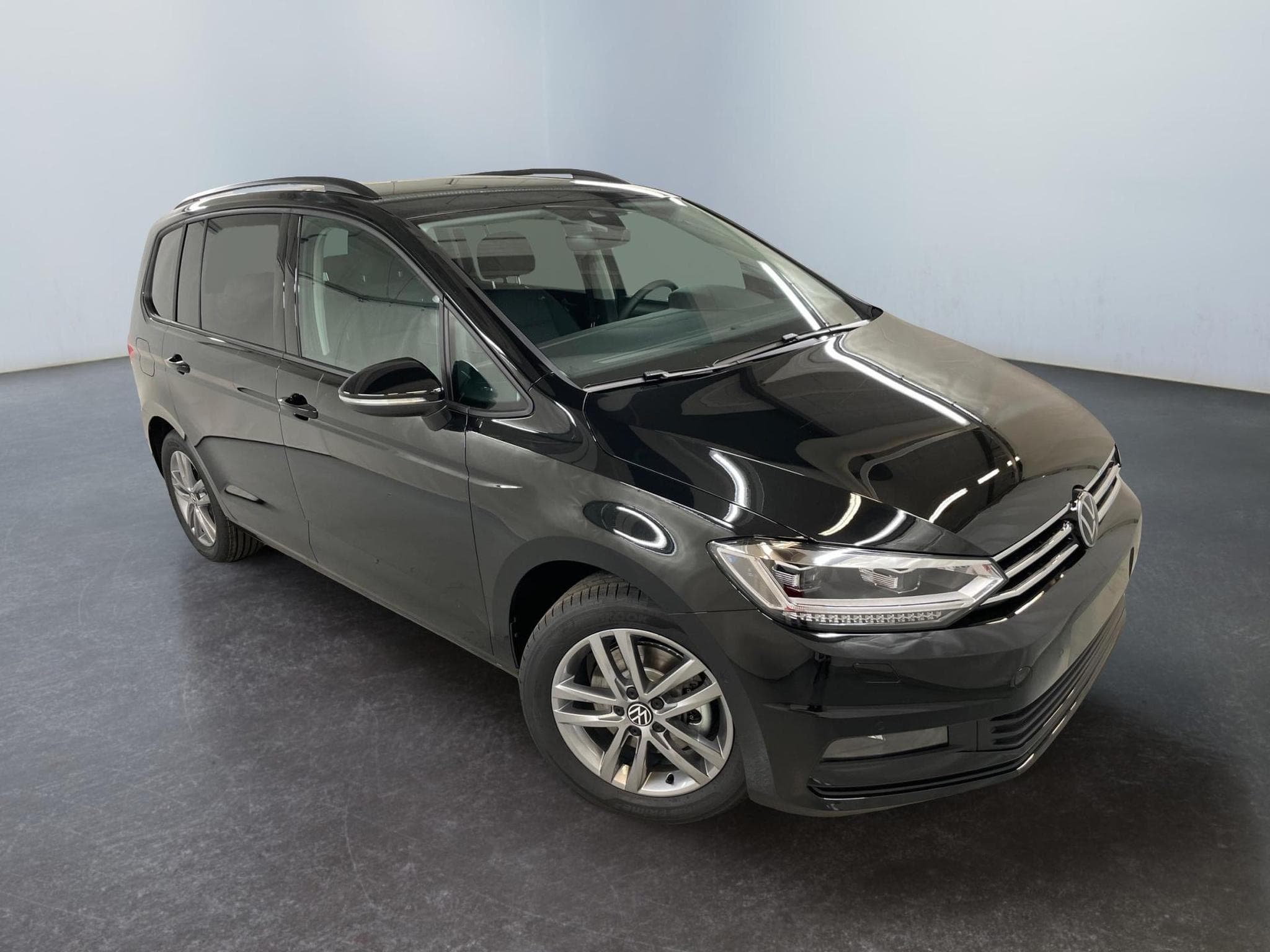 VW Touran Comfortline Edition (2026) - Foto 1