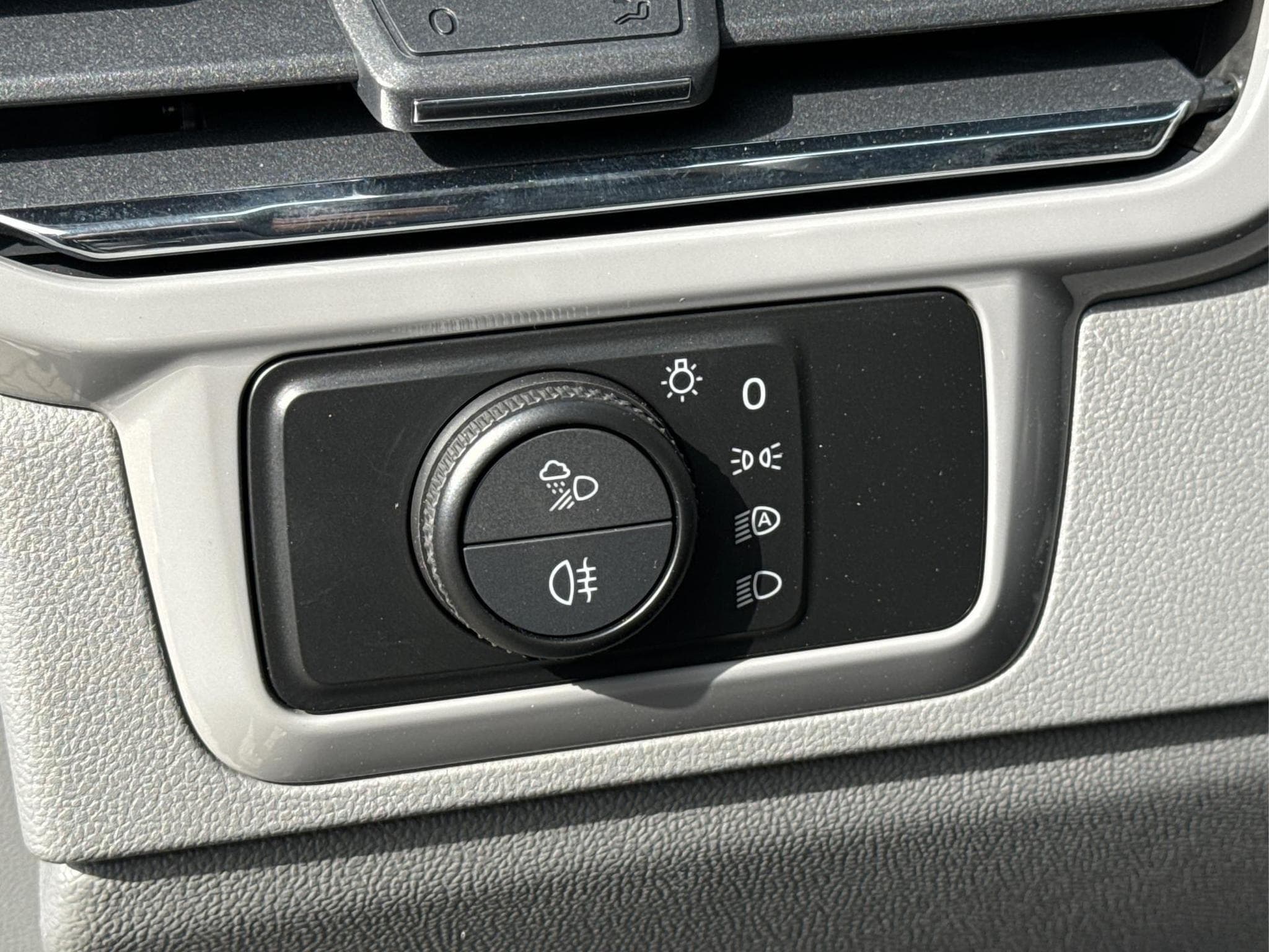 VW T7 Style (2026) - Photo 16