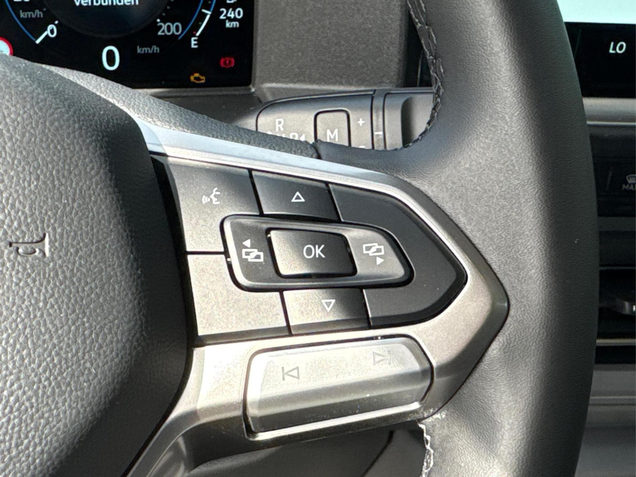 VW T7 Style (2026) - Photo 24