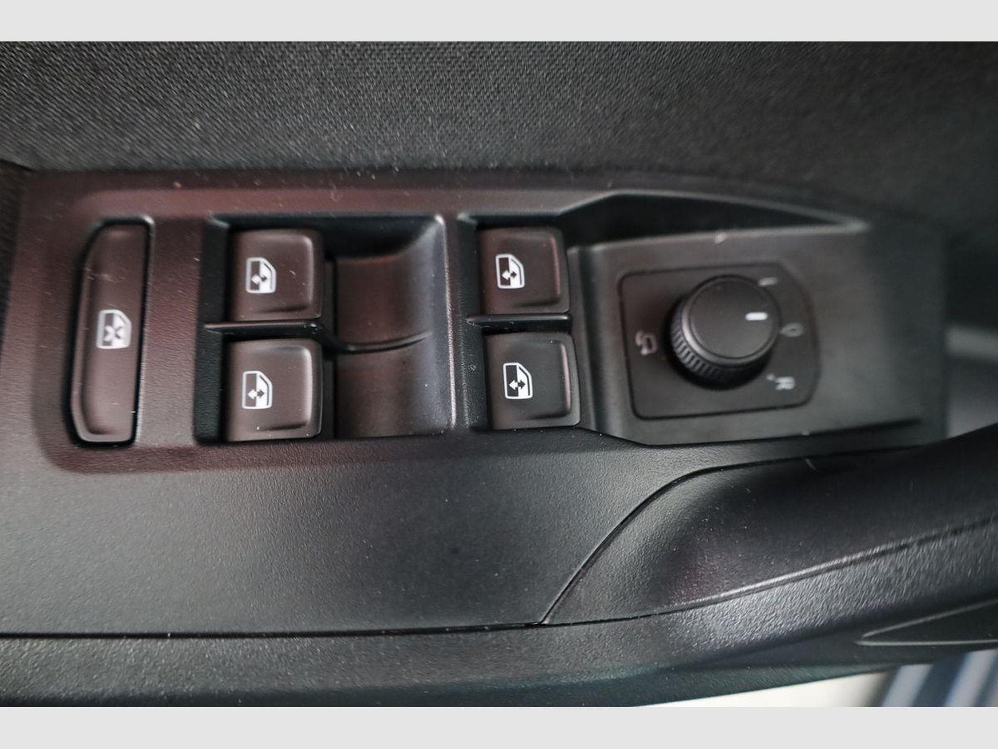 Seat Arona FR (2026) - Photo 8