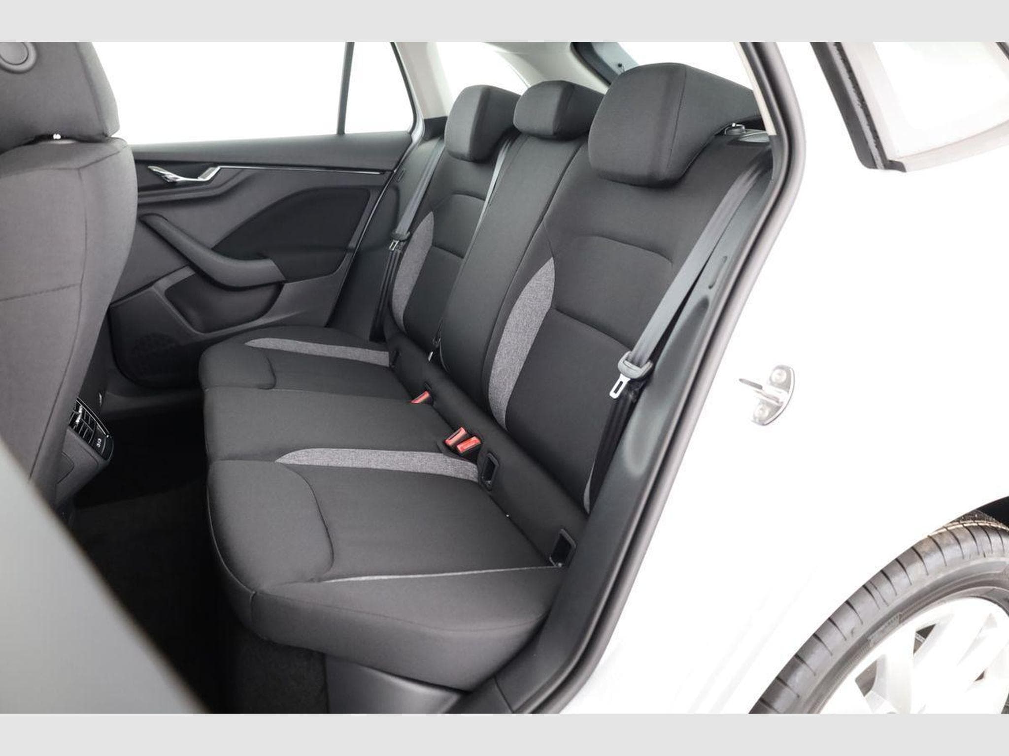 Skoda Scala Essence (2026) - Foto 10