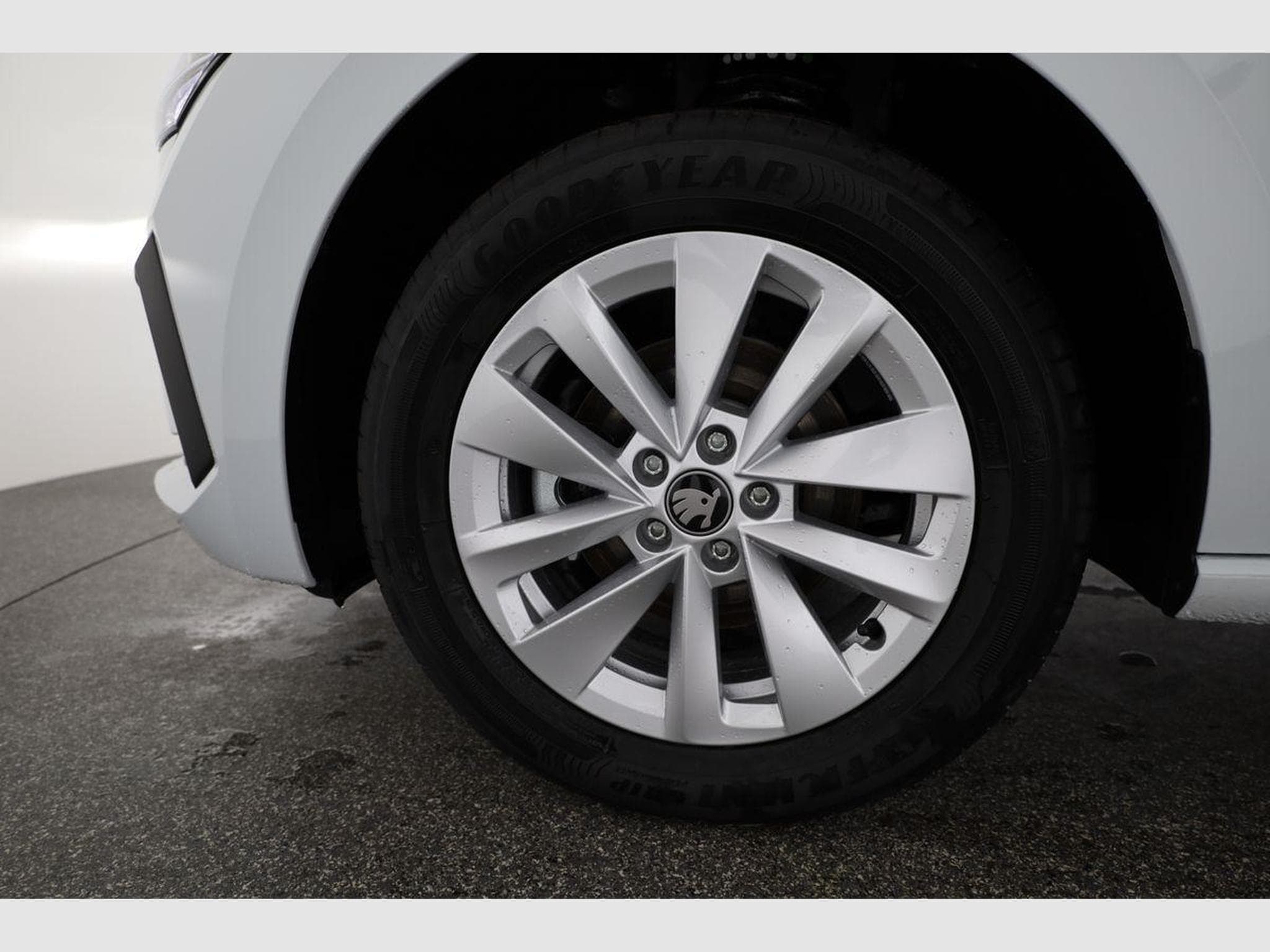 Skoda Scala Essence (2026) - Foto 12