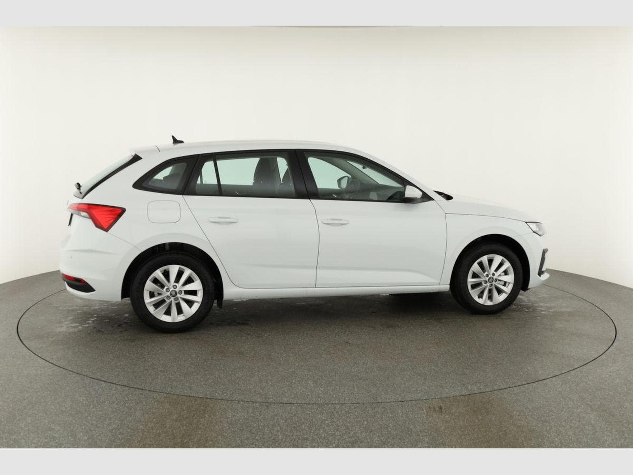 Skoda Scala Essence (2026) - Foto 18