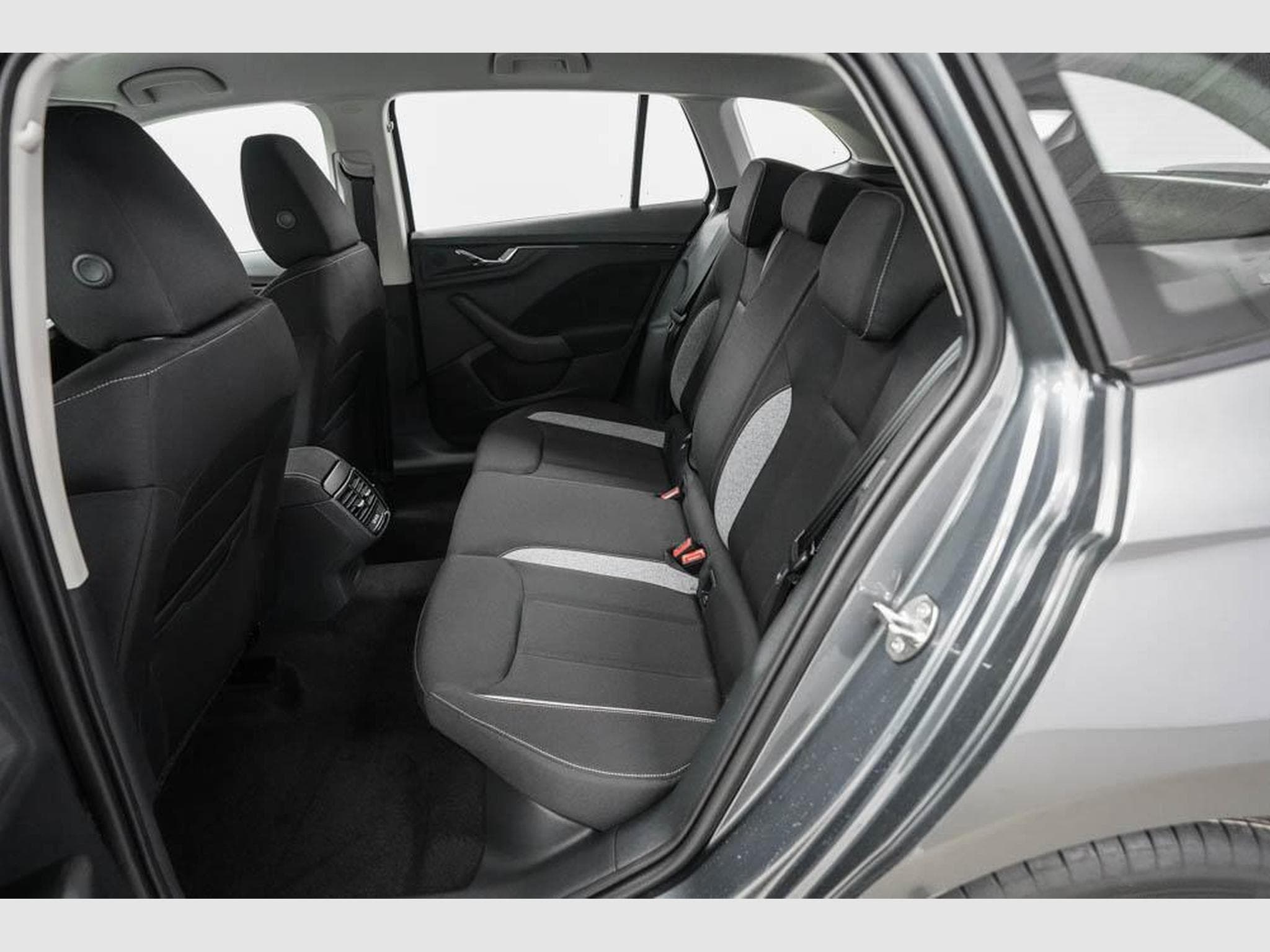 Skoda Scala 1,0 TSI Selection (2026) - Photo 15