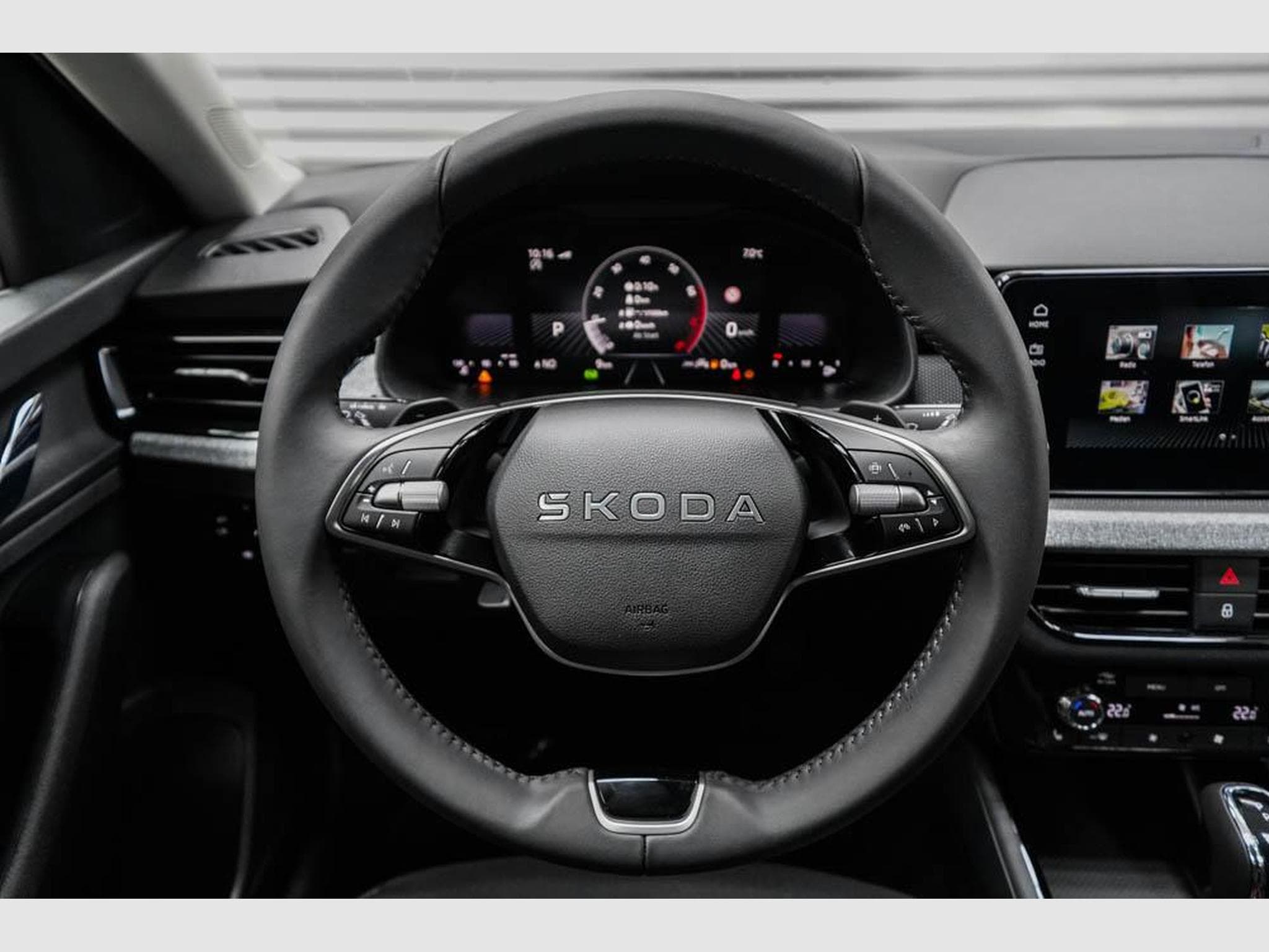 Skoda Scala 1,0 TSI DSG (2026) - Photo 8