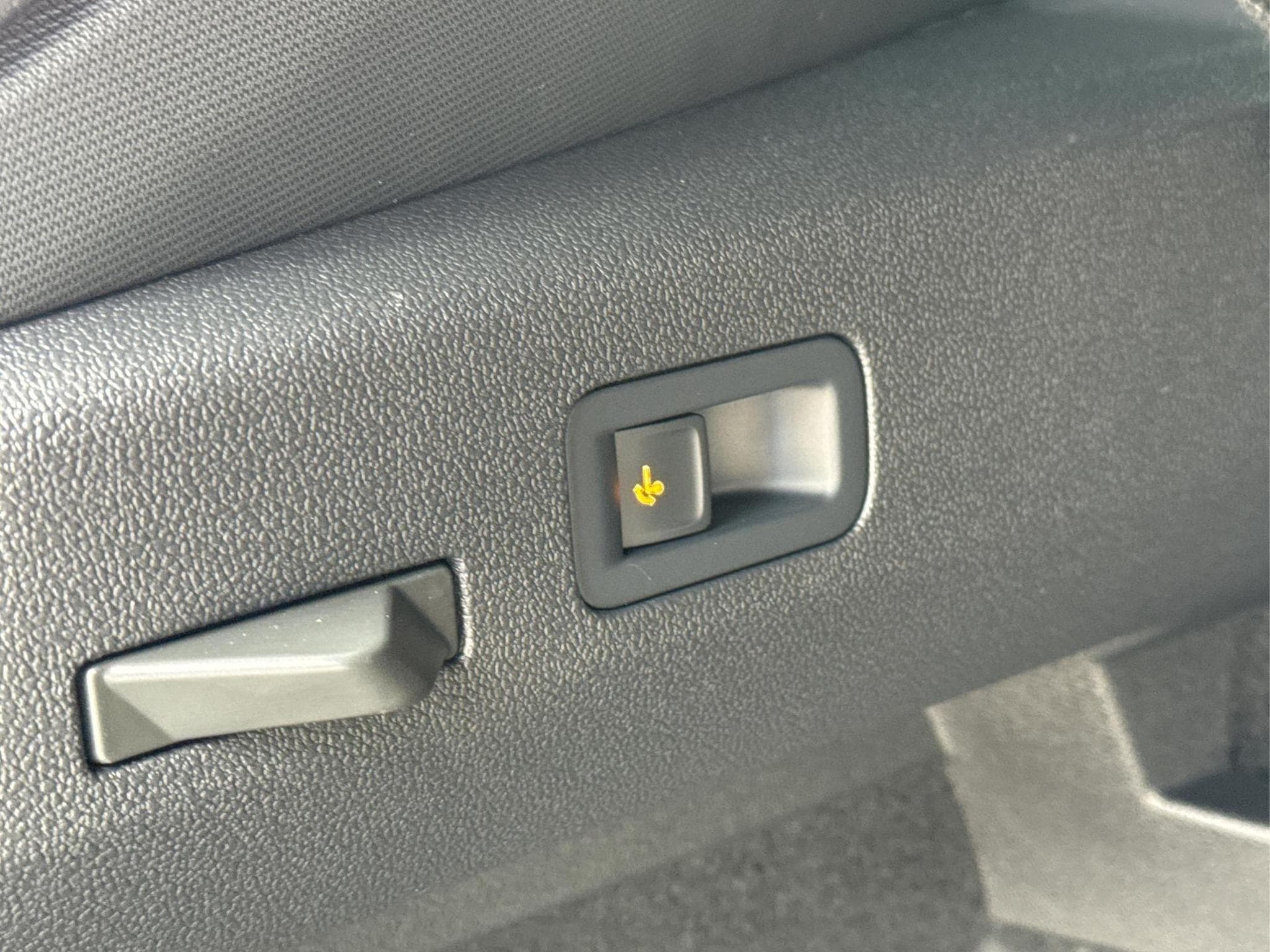 VW T-Roc R-Line (2026) - Photo 13