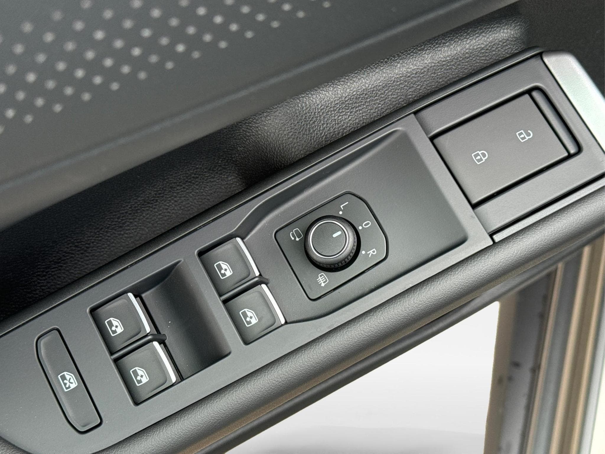 VW T-Roc R-Line (2026) - Photo 14