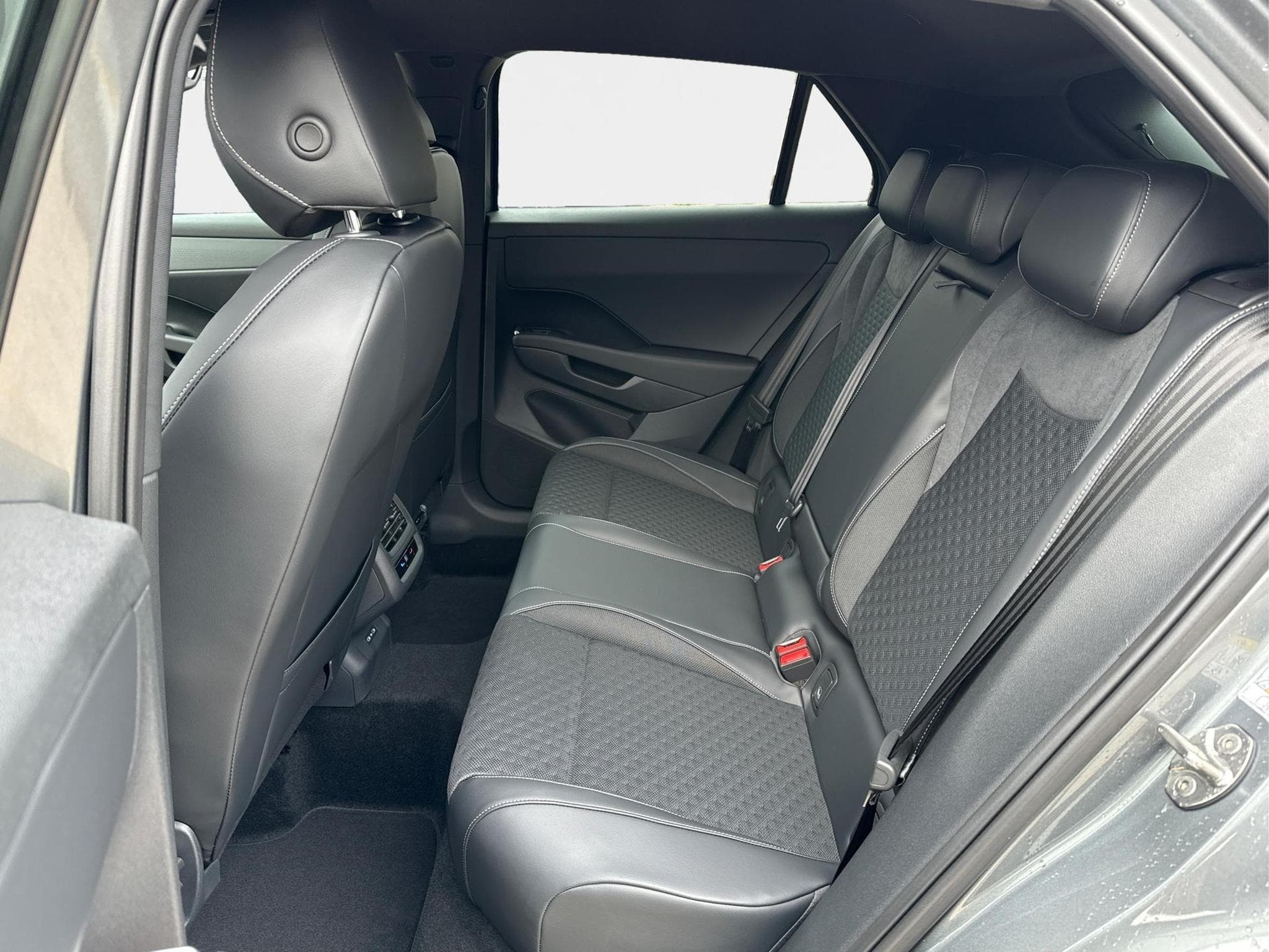 VW T-Roc R-Line (2026) - Photo 19