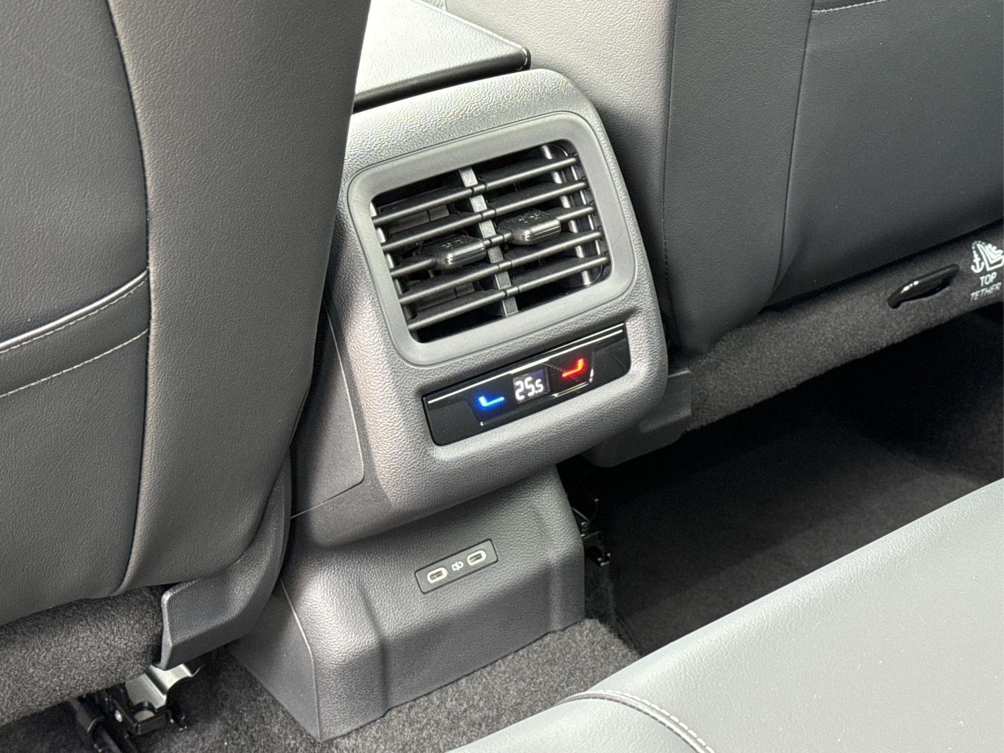 VW T-Roc R-Line (2026) - Photo 20