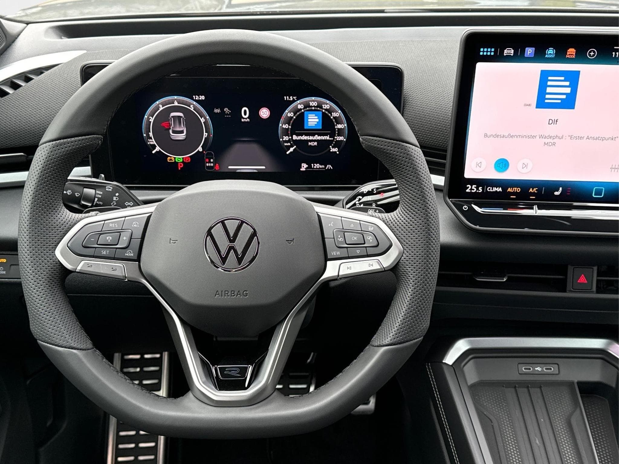 VW T-Roc R-Line (2026) - Photo 8