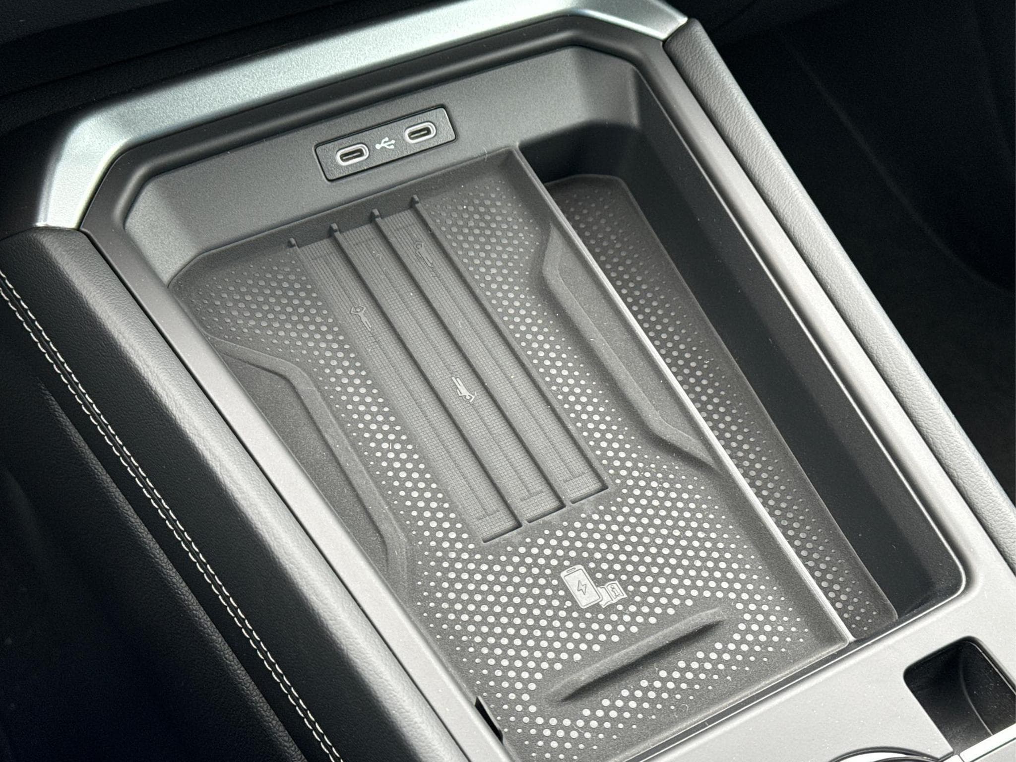 VW T-Roc R-Line (2026) - Photo 25