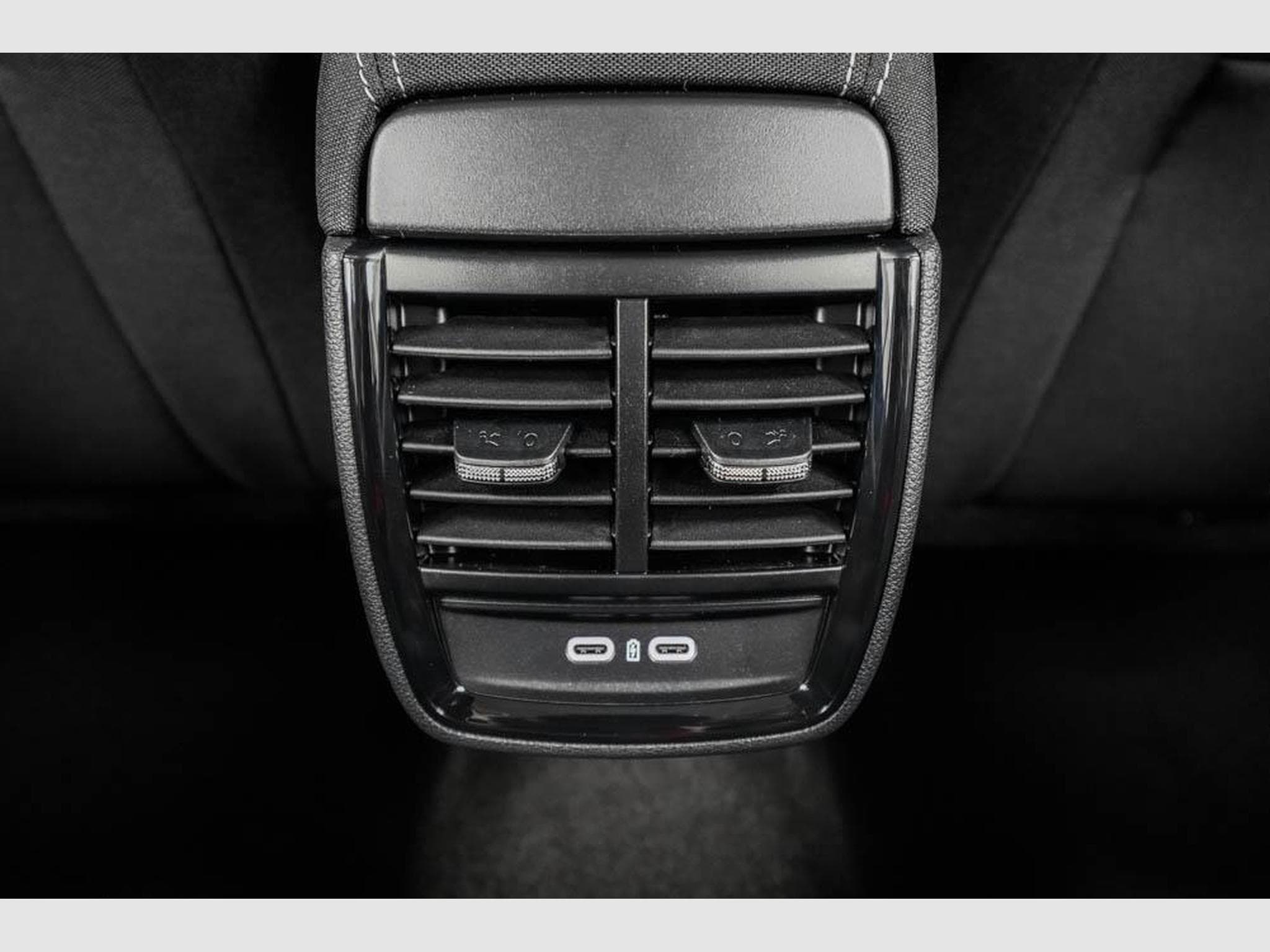 Skoda Kamiq 1,0 TSI DSG (2026) - Photo 16