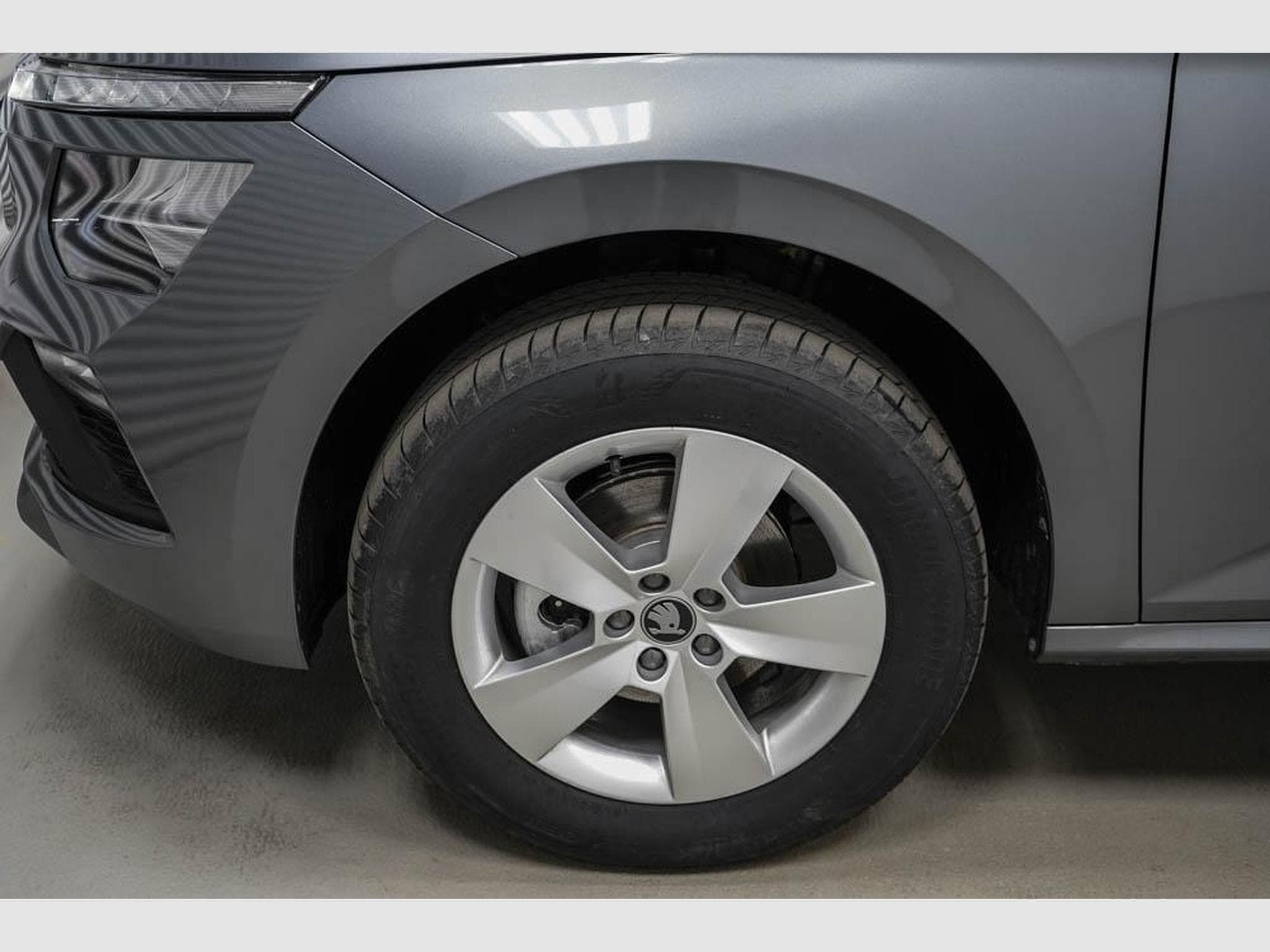 Skoda Kamiq 1,0 TSI DSG (2026) - Photo 5