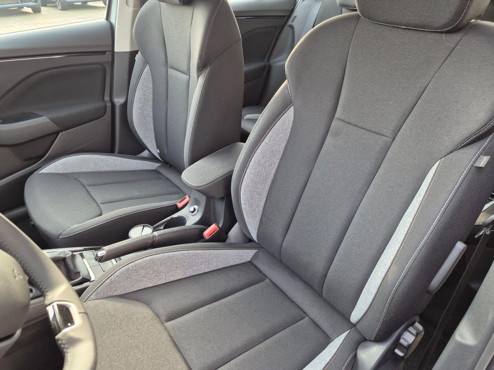 Skoda Kamiq 1.0 TSI 115PS (2026) - Photo 11