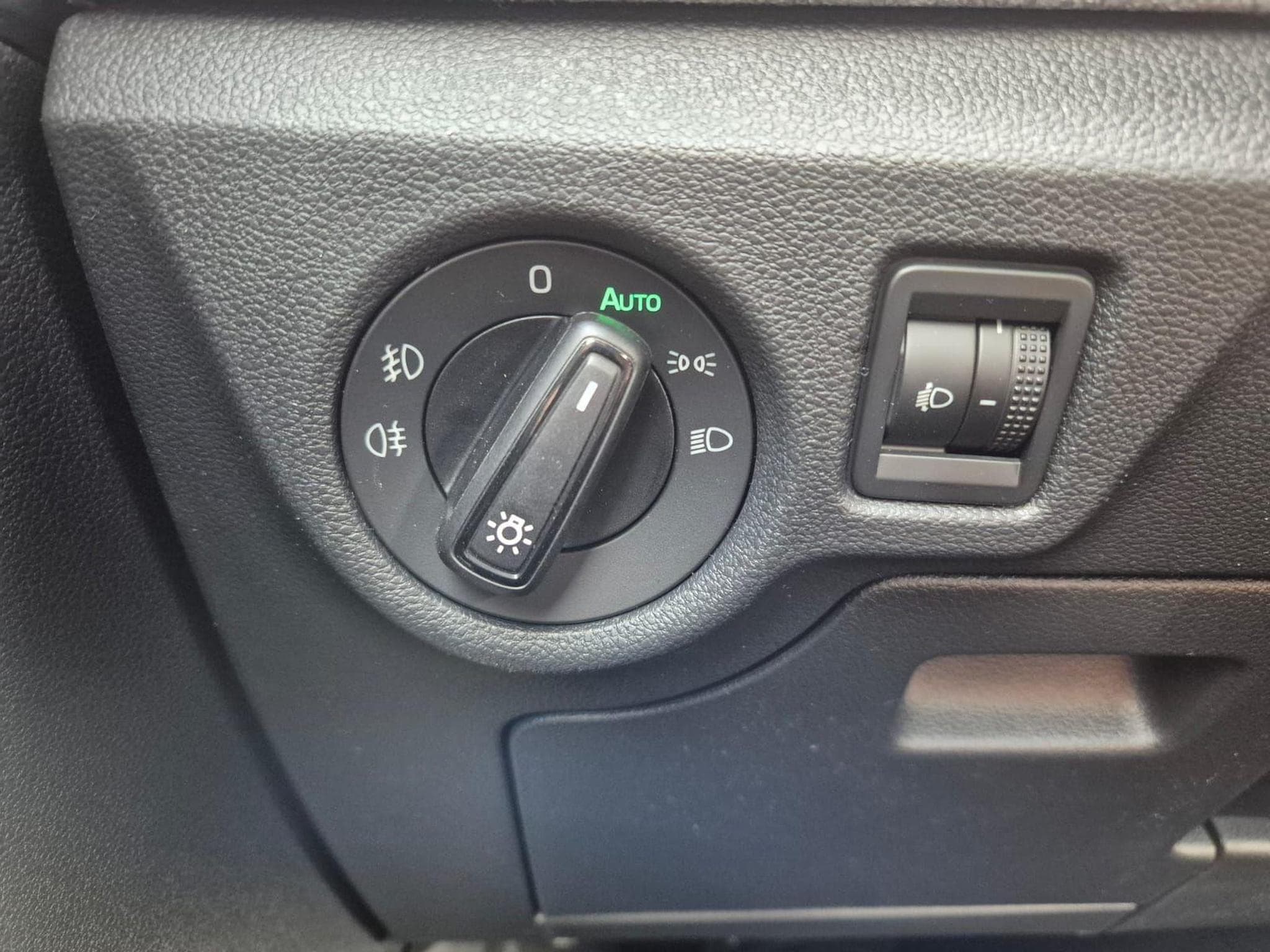 Skoda Kamiq 1.0 TSI 115PS (2026) - Photo 14