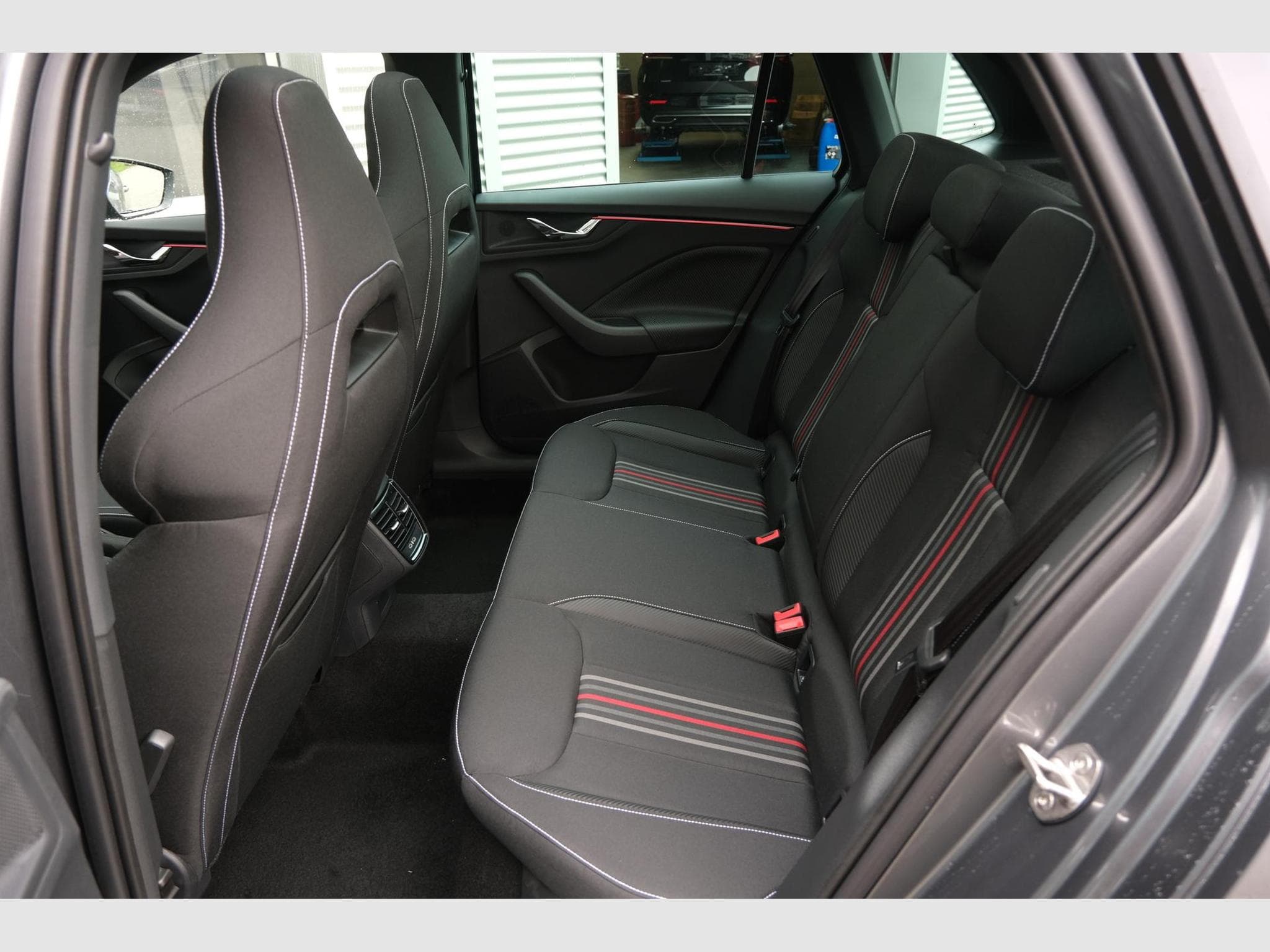 Skoda Kamiq Monte Carlo (2026) - Photo 10