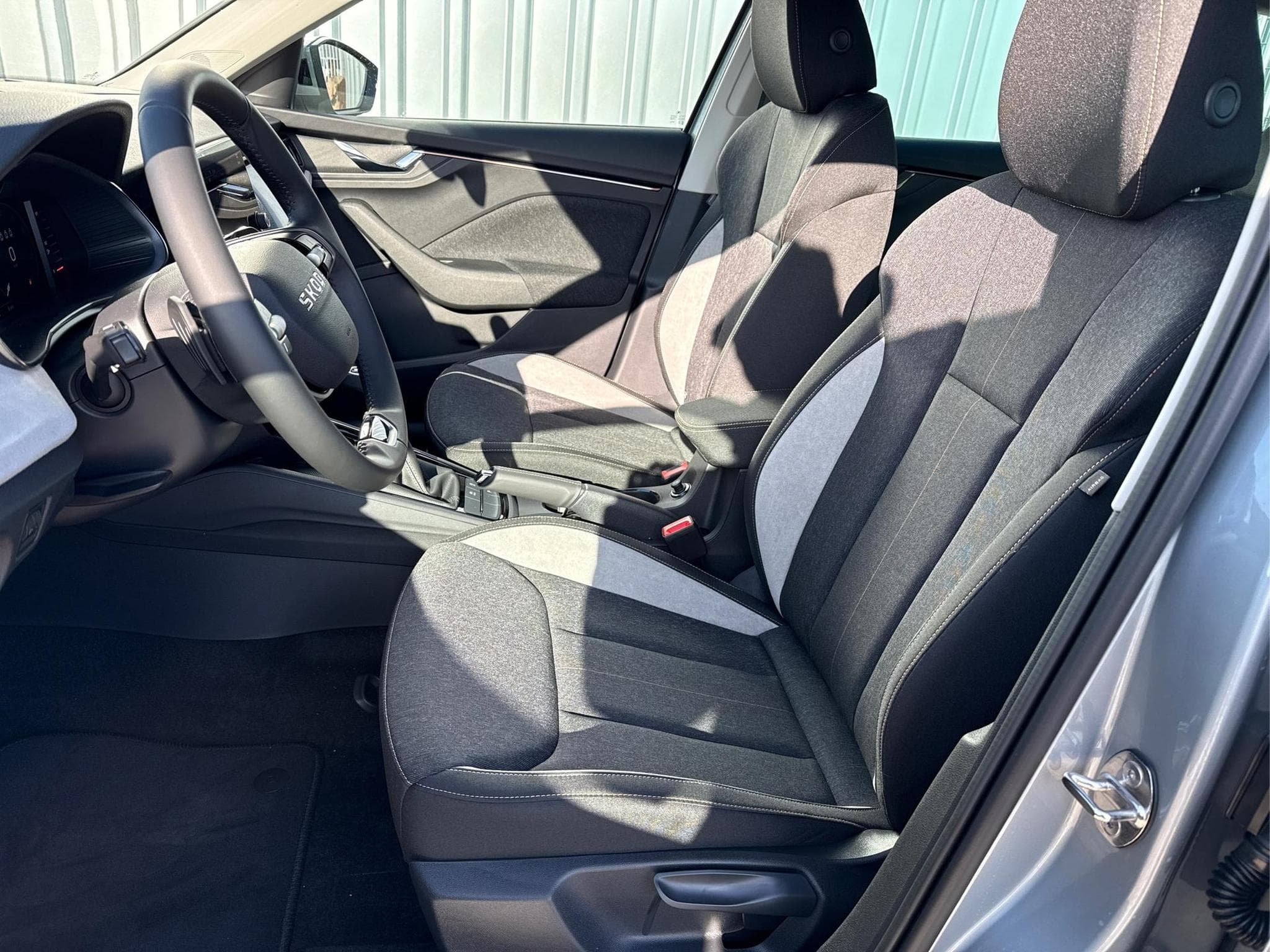 Skoda Kamiq 130 Jahre Premium (2026) - Foto 8
