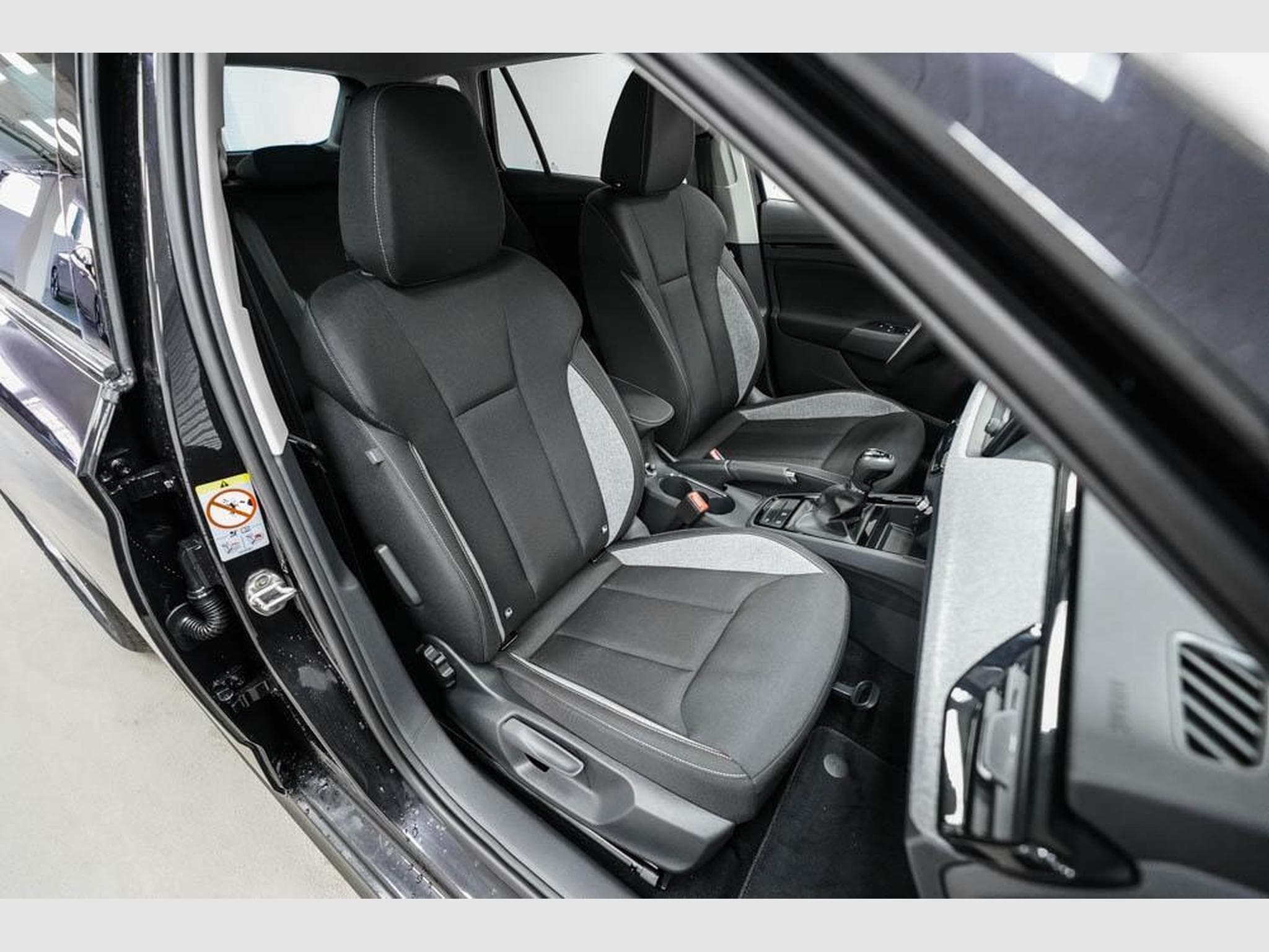 Skoda Kamiq 1,0 TSI DSG (2026) - Foto 19