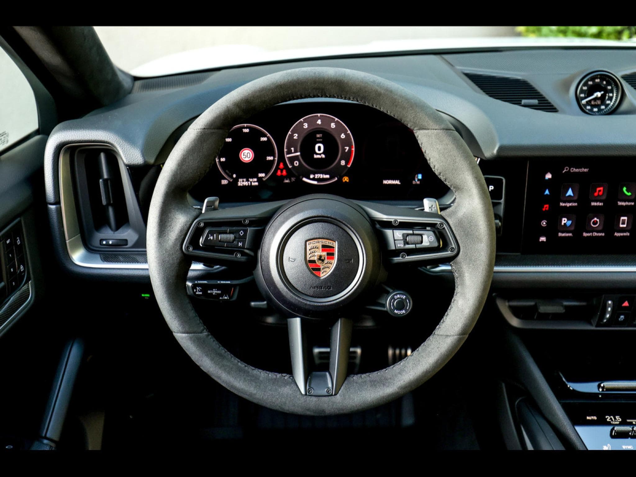 Porsche Cayenne S COUPE PACK SPORT ALLÉGÉ CARBONE - CRAYON (2023) - Photo 13