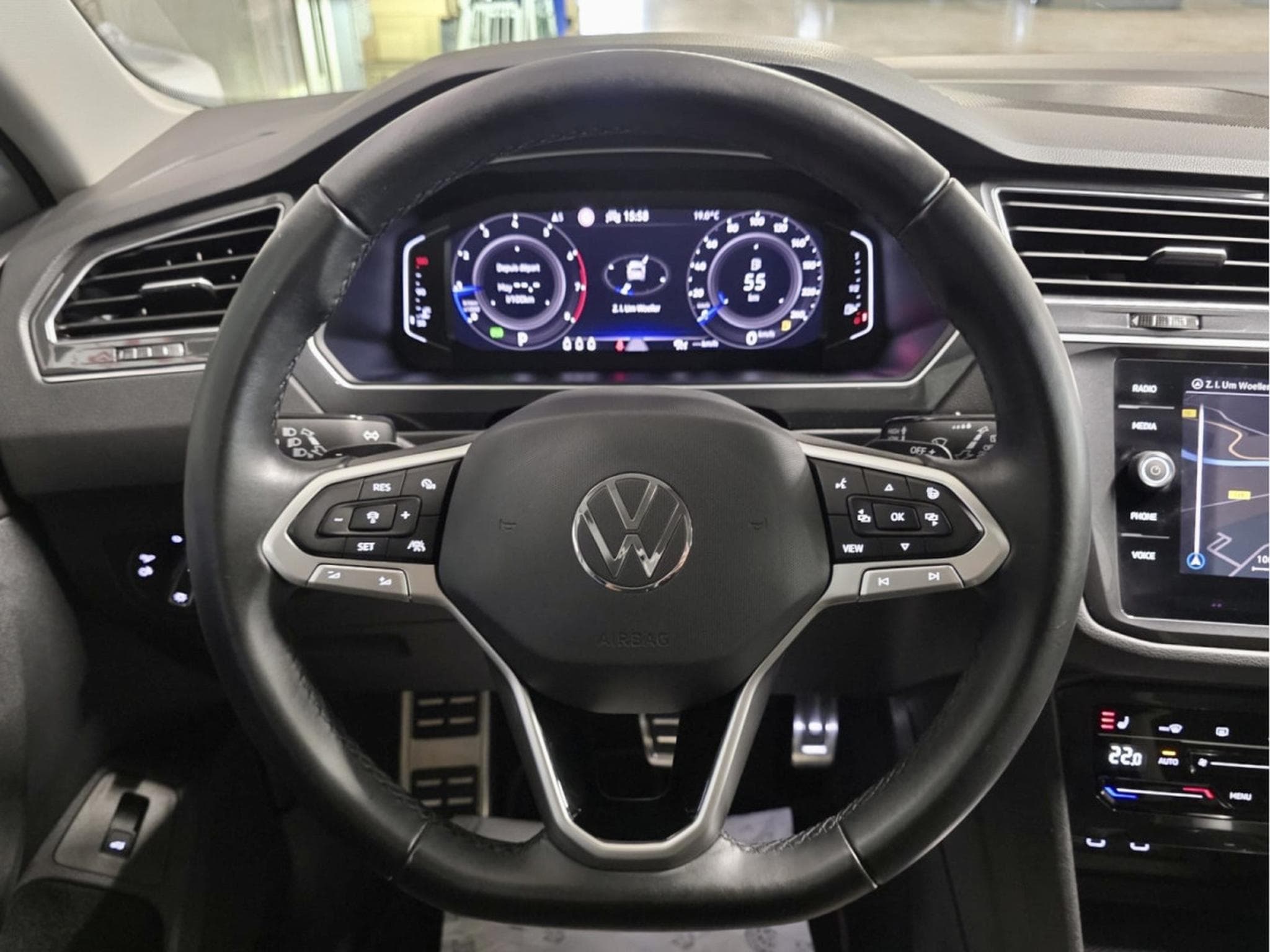 VW Tiguan 1.5 TSI 150 URBAN SPORT VIRTUAL HEAD UP HARMAN KARDON CUIR N (2022) - Photo 7
