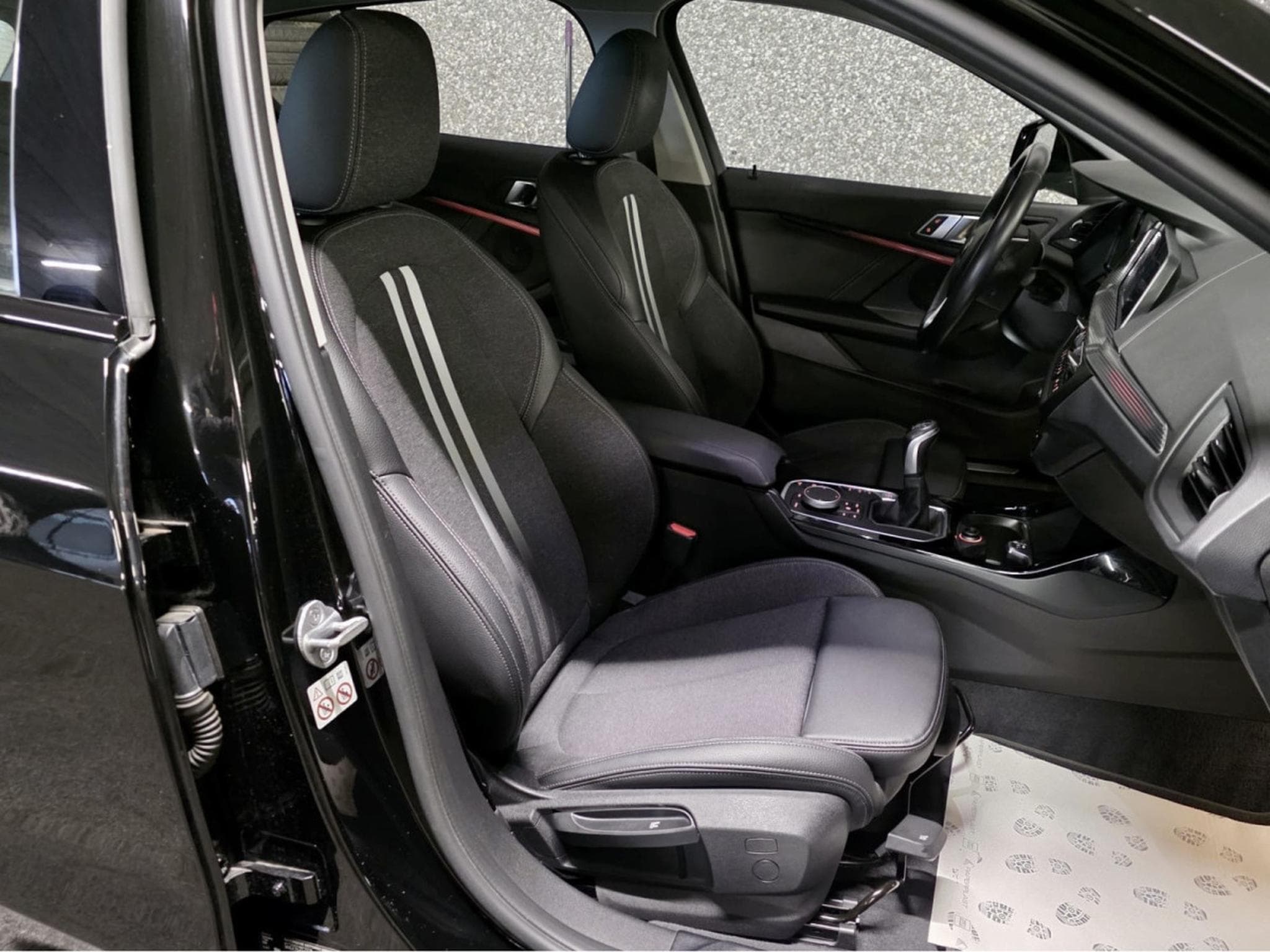 BMW 116 D SPORTLINE CUIR LED NAVI 1 HAND (2020) - Photo 4