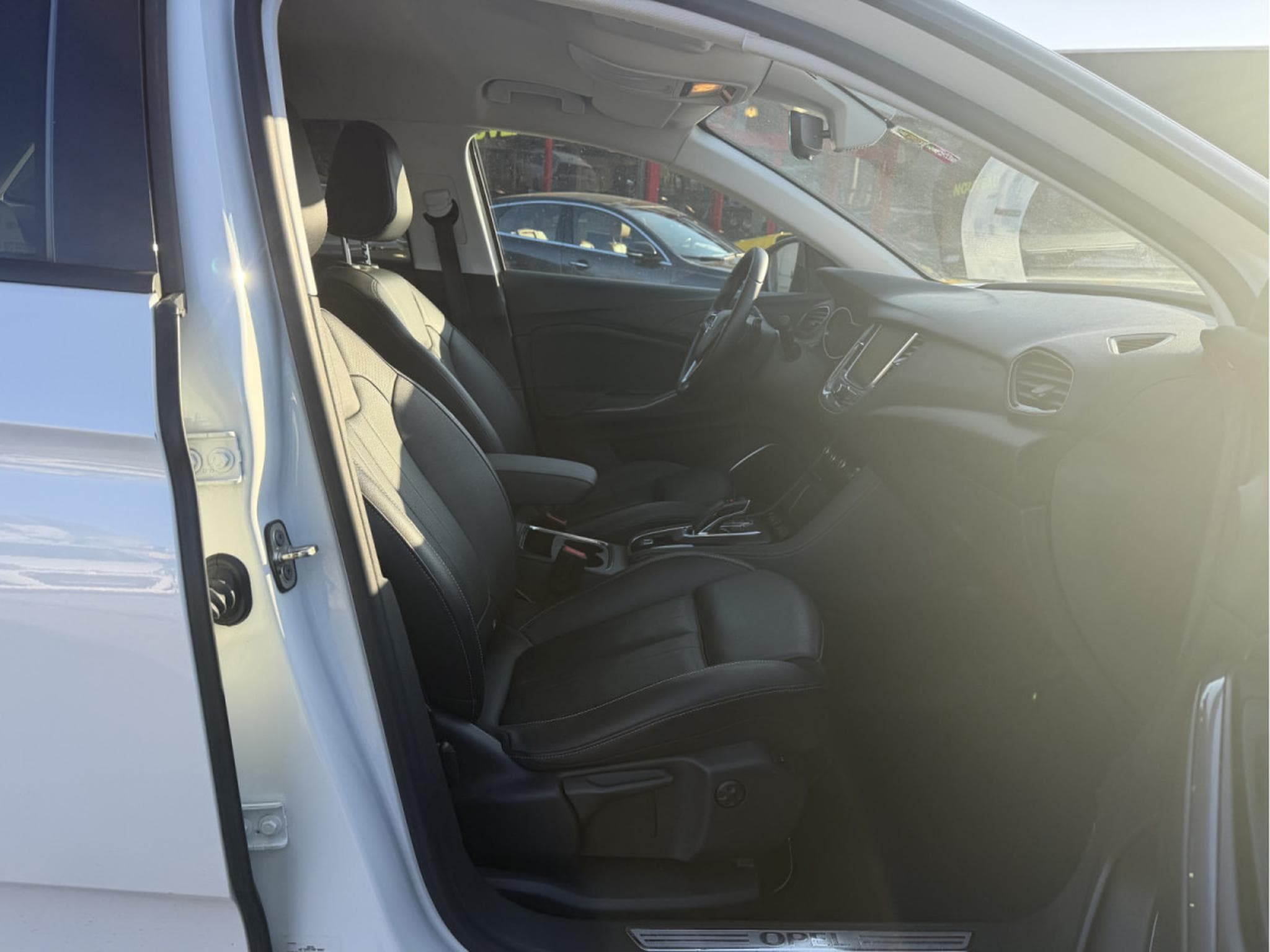 Opel Grandland ULTIMATE PHEV NAVI 360CAM CUIR 1 HAND (2021) - Photo 4