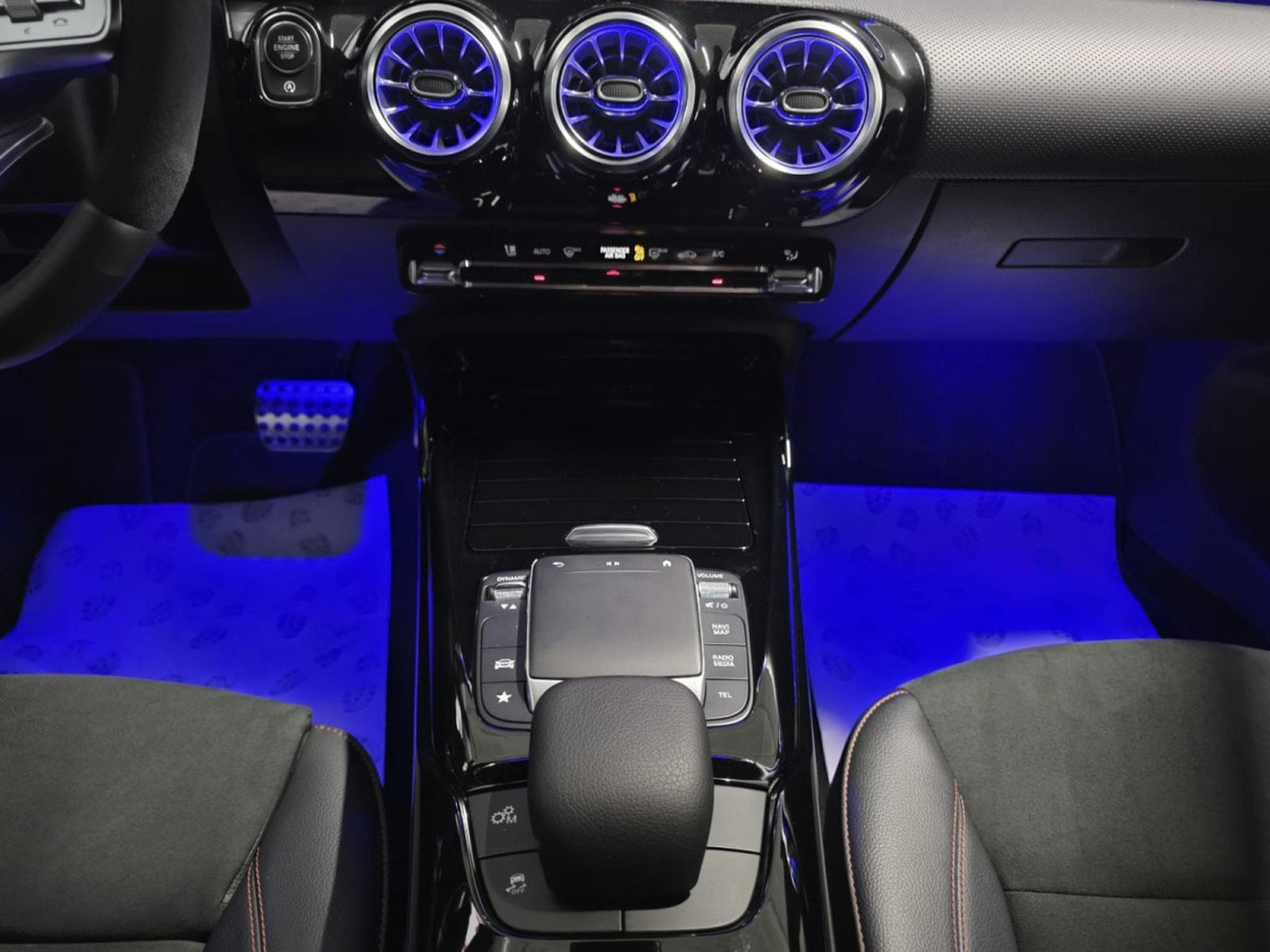 Mercedes CLA 35 AMG 4MATIC TURBO CUIR NAVI (2022) - Photo 9