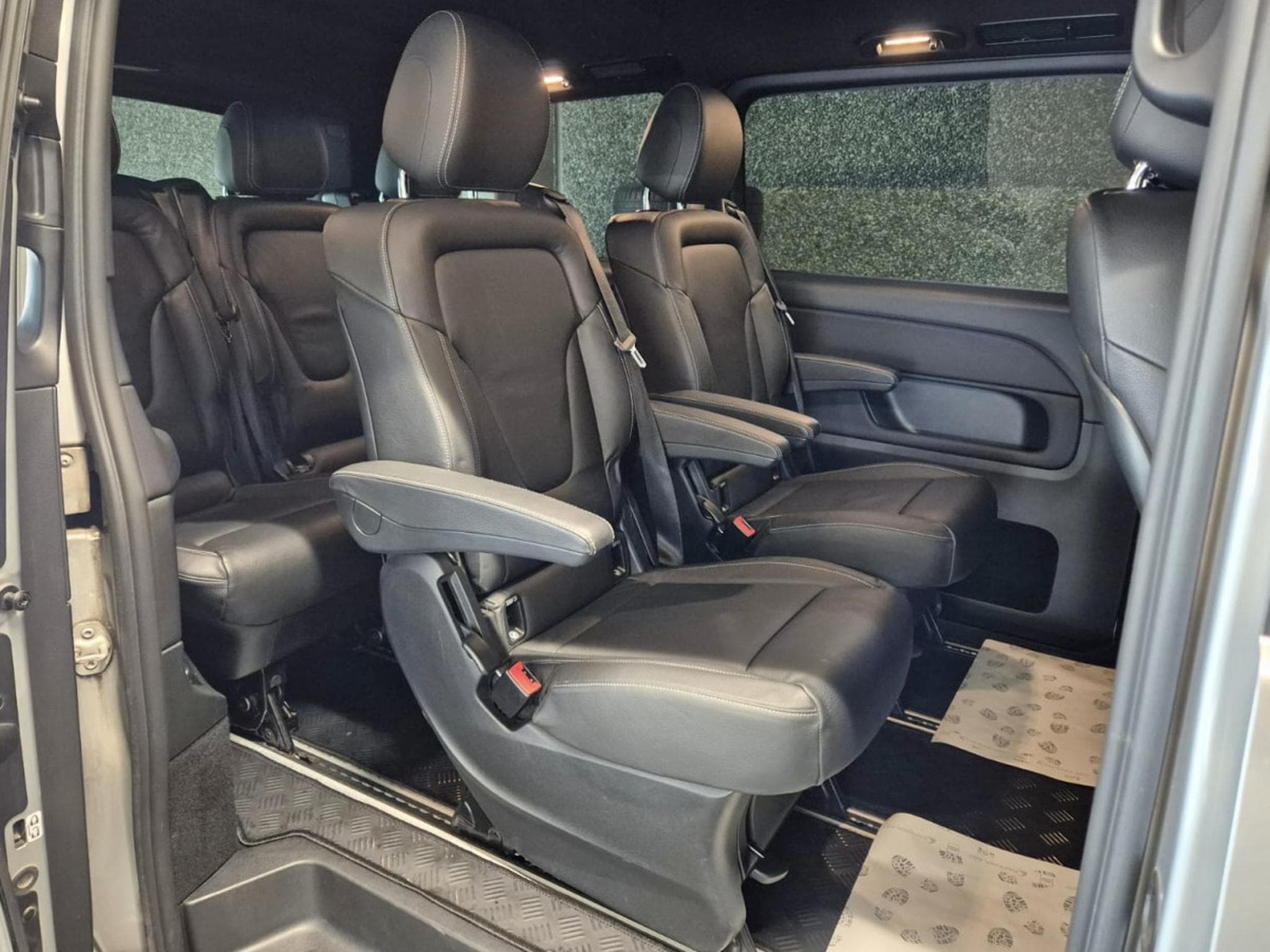 Mercedes V 250 D AMG LINE 7 SITZE CUIR NAVI 1 HAND (2019) - Foto 7