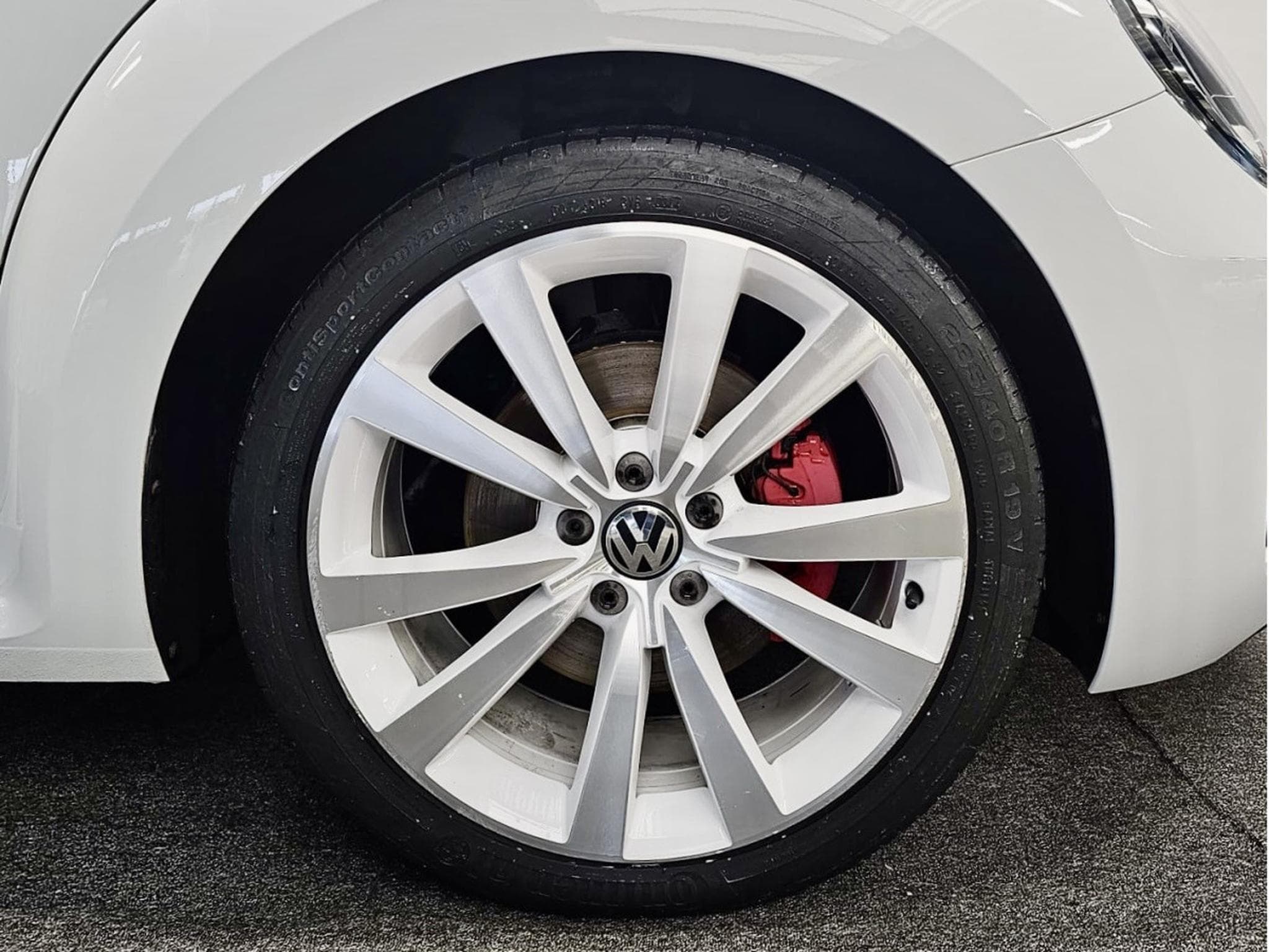 VW Beetle 2.0 TSI 210 DSG CABRIO R-LINE 1. HAND CUIR BI-XENON NAVI (2014) - Foto 11