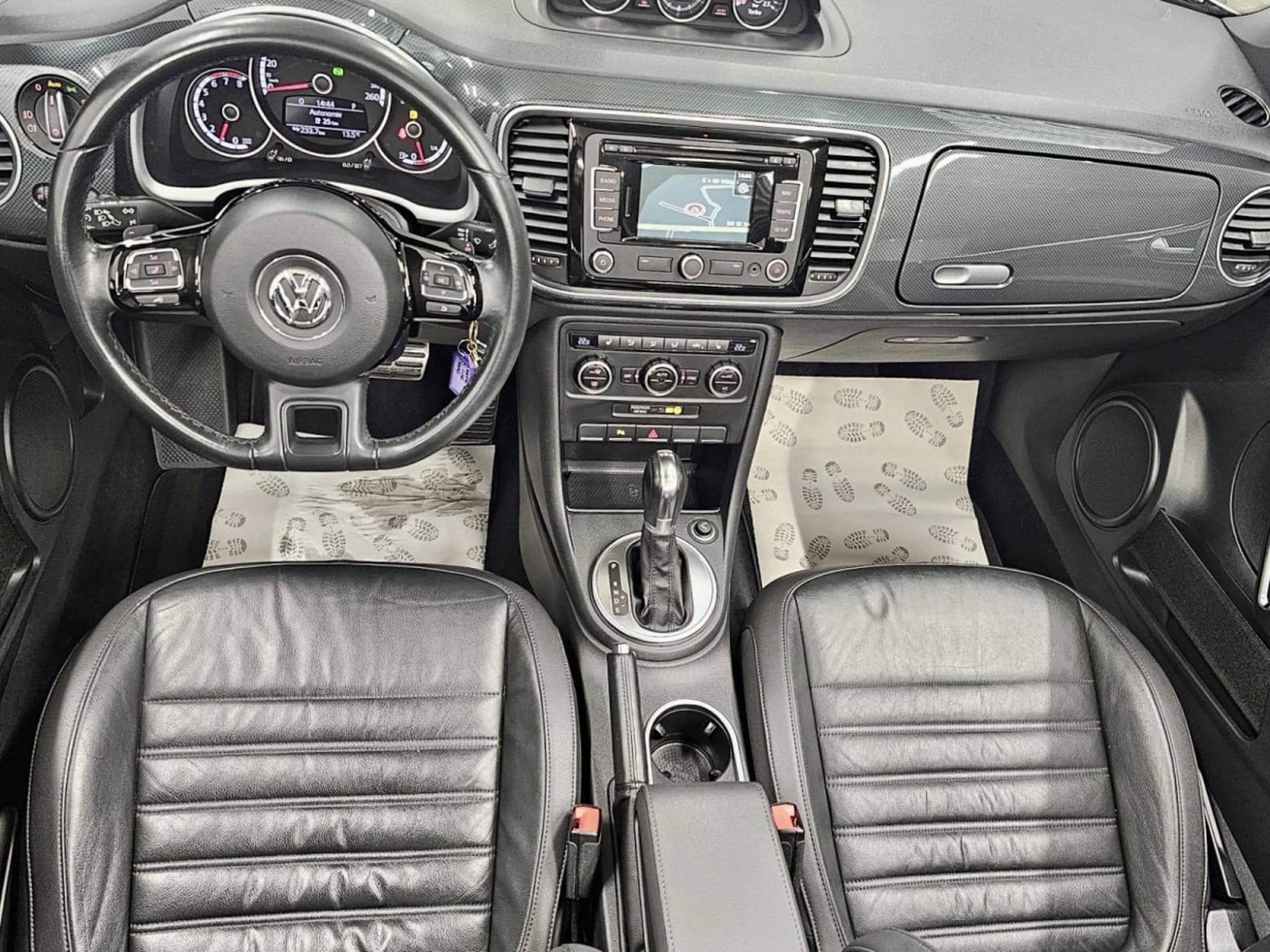 VW Beetle 2.0 TSI 210 DSG CABRIO R-LINE 1. HAND CUIR BI-XENON NAVI (2014) - Foto 8