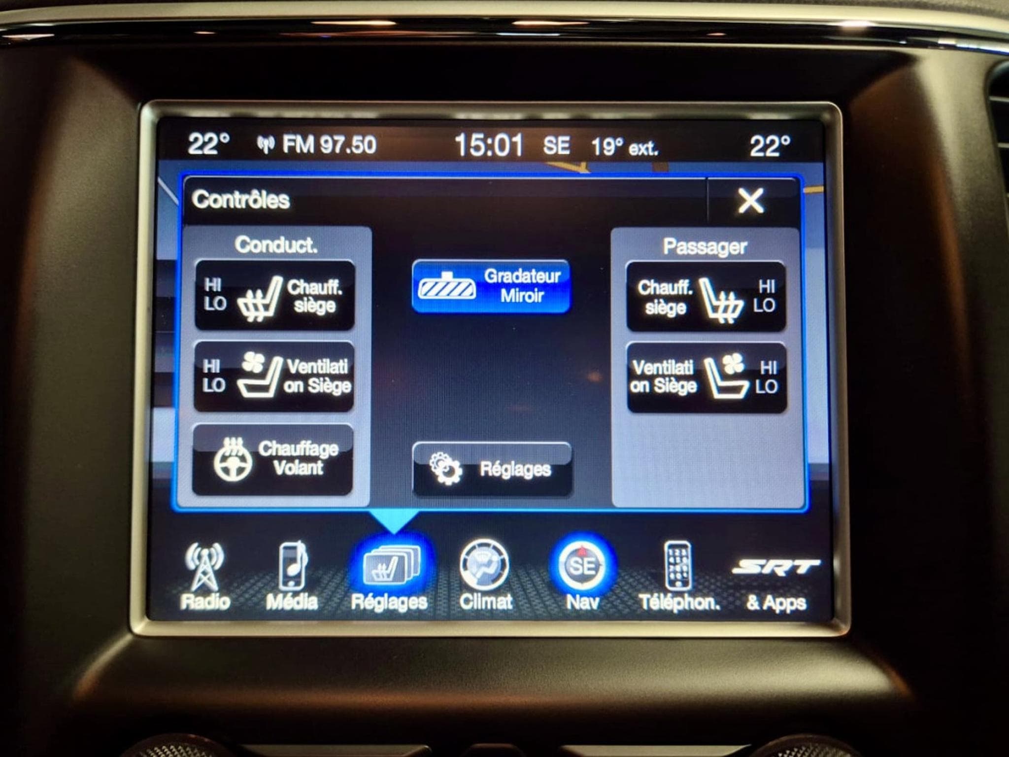 Jeep Cherokee 6.4l V8 HEMI SRT NAVI CUIR PANO 1 HAND (2015) - Foto 11