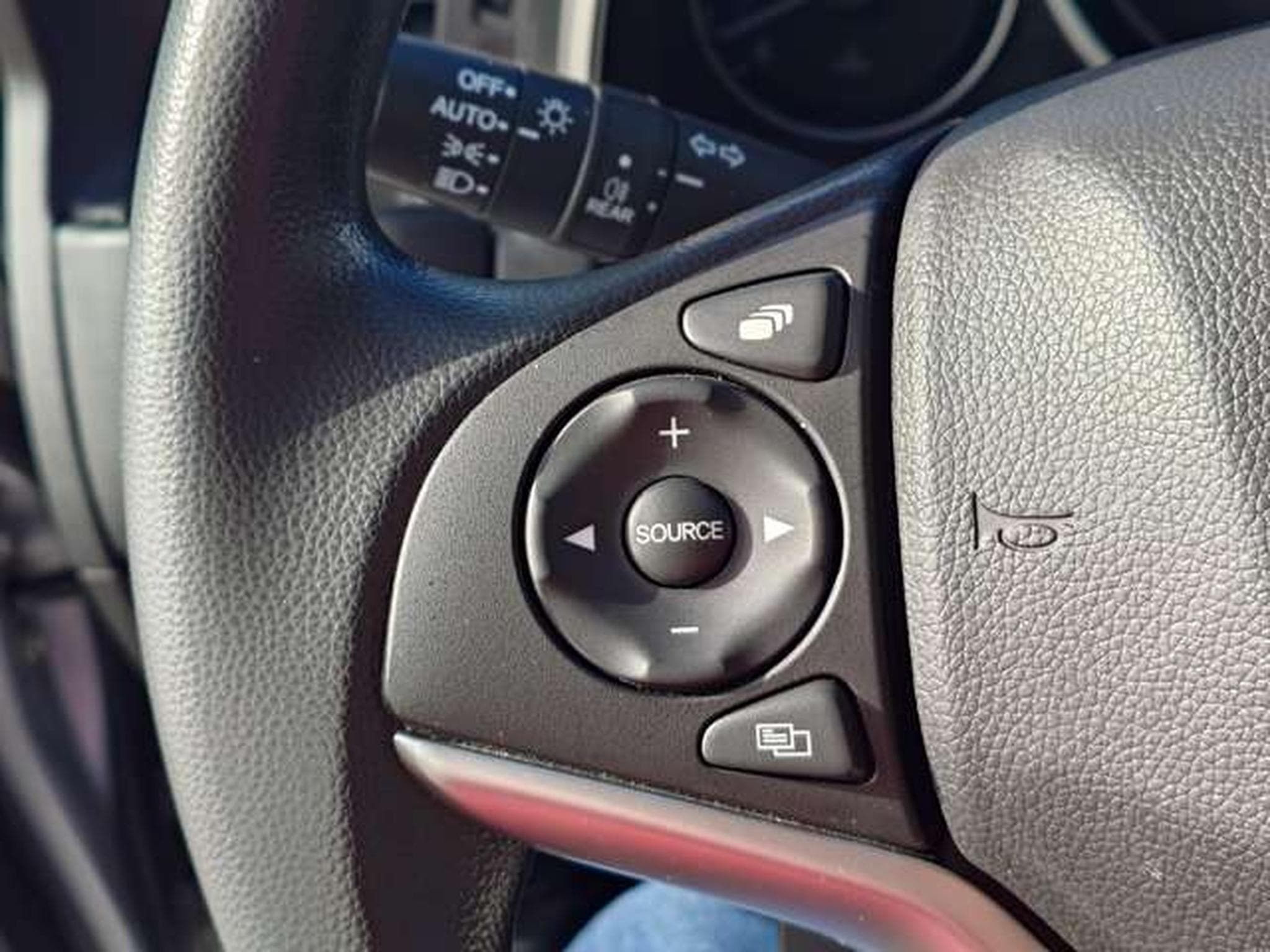 Honda Jazz Jazz 1.3i-VTEC Comfort  NAVI BVM6 (2018) - Photo 10