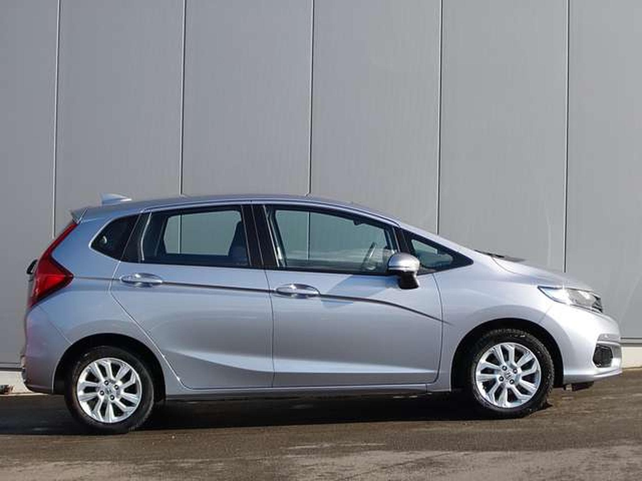 Honda Jazz Jazz 1.3i-VTEC Comfort  NAVI BVM6 (2018) - Photo 2