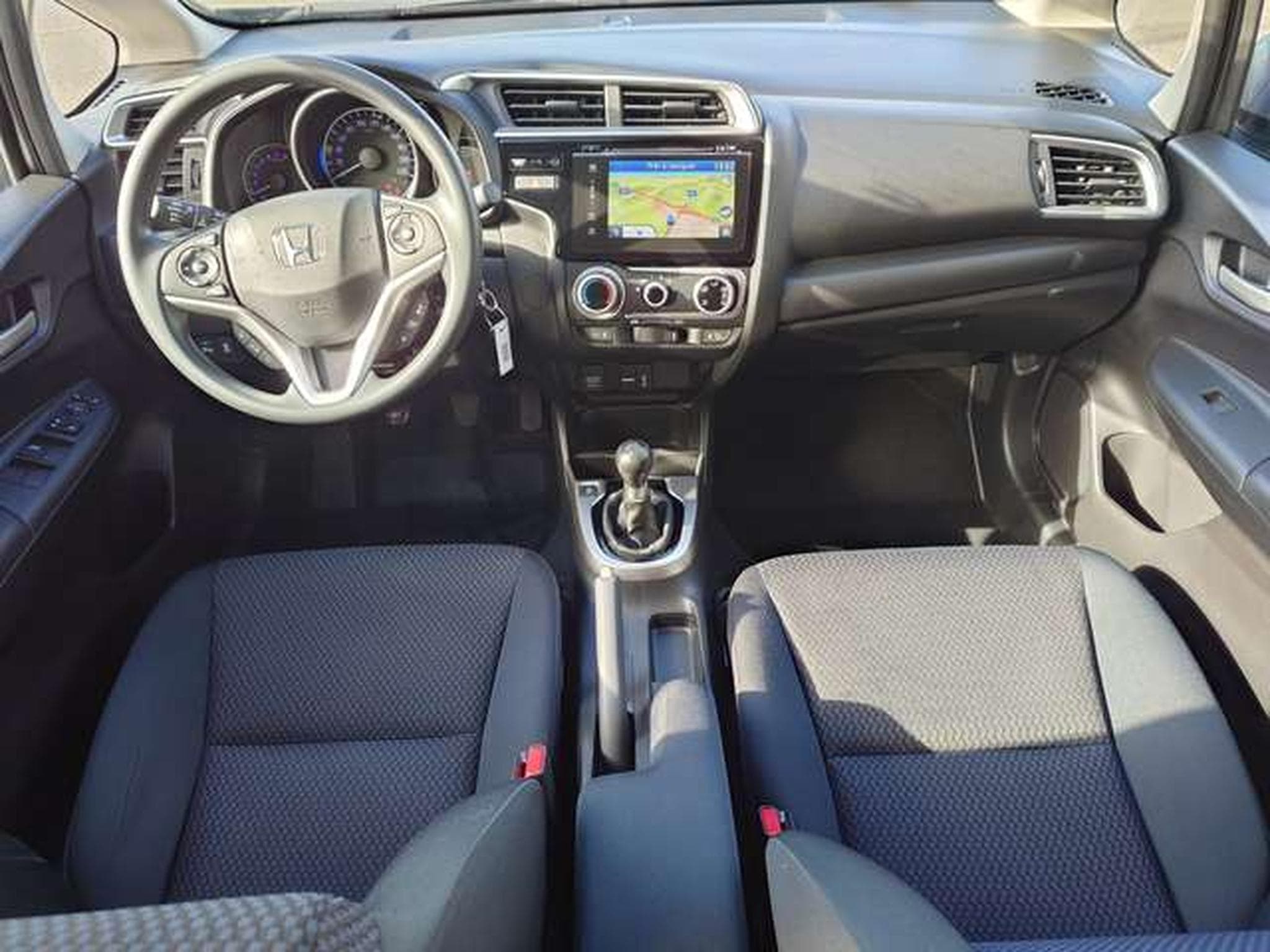 Honda Jazz Jazz 1.3i-VTEC Comfort  NAVI BVM6 (2018) - Photo 4
