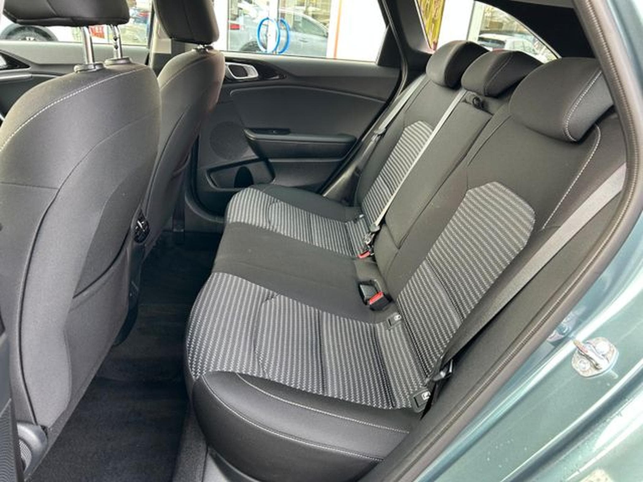 Kia Ceed Ceed SW 1.5 T-GDI DCT Vision Komfort+ Navi Kamer (2025) - Photo 11