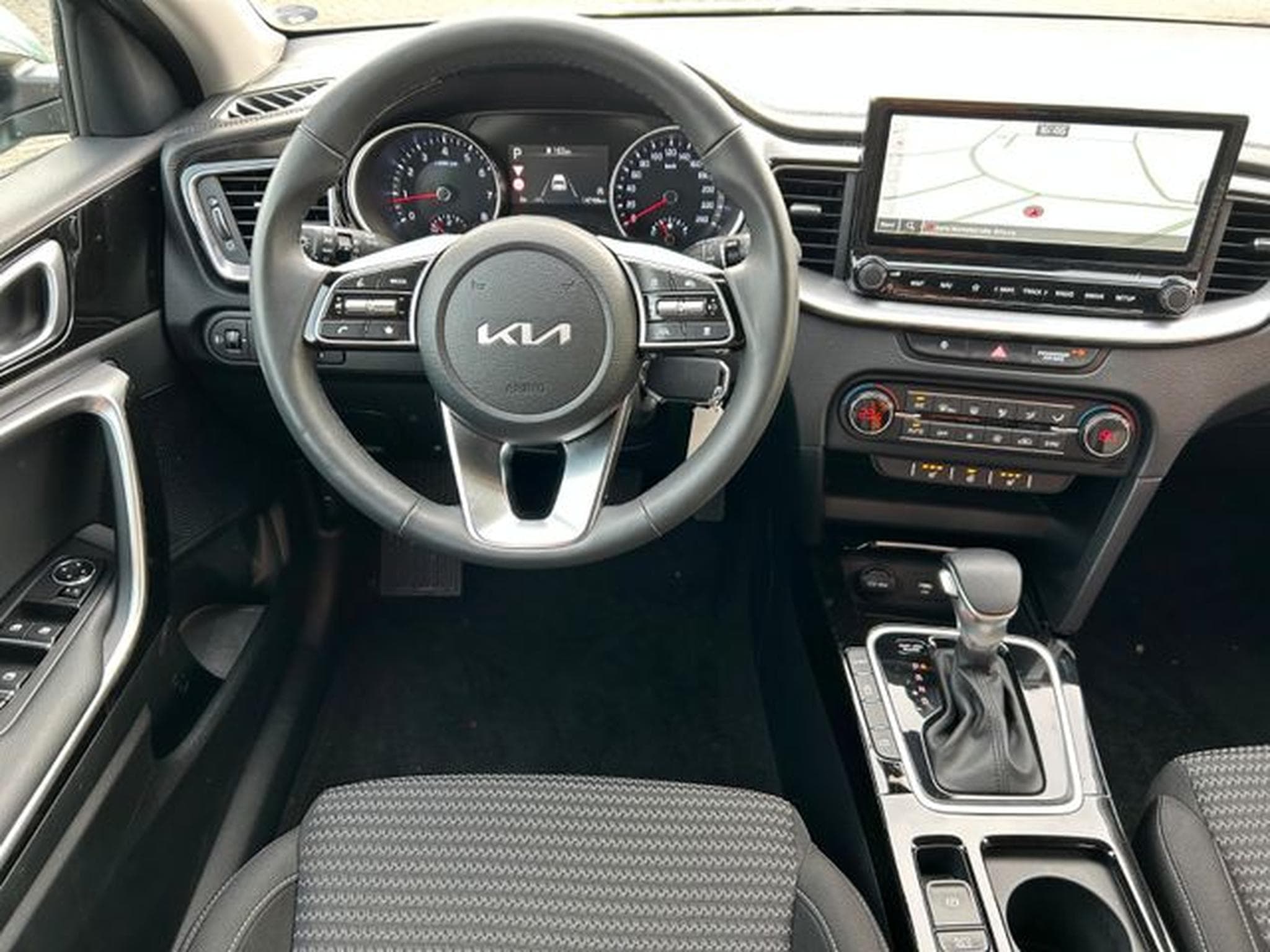 Kia Ceed Ceed SW 1.5 T-GDI DCT Vision Komfort+ Navi Kamer (2025) - Photo 12