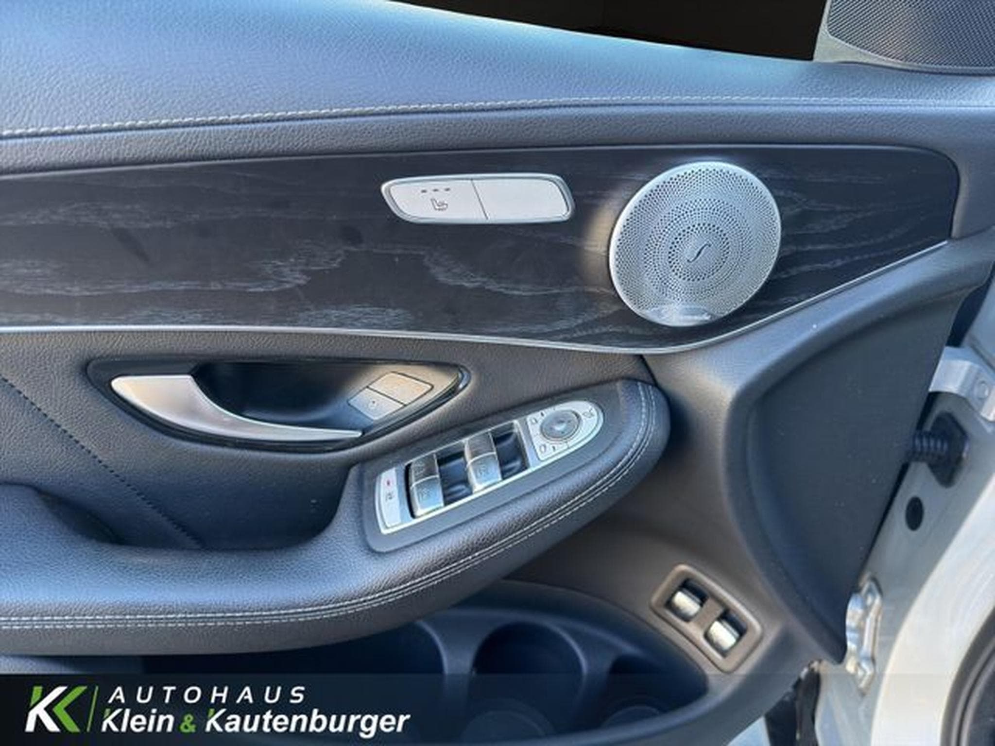 Mercedes GLC 220 GLC 220 d AMG Line 4M +AHK+BURMESTER+PANO+360° (2020) - Photo 12