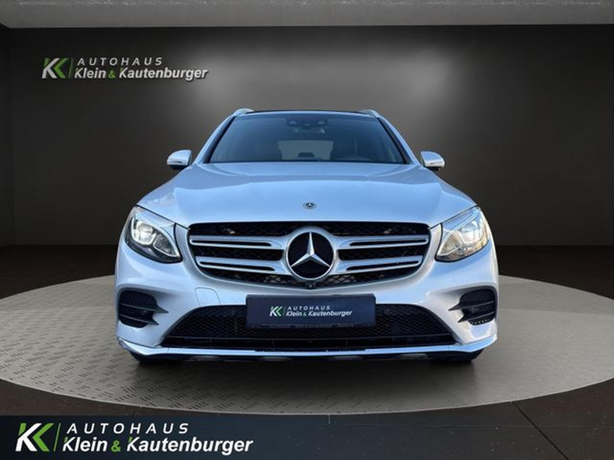 Mercedes GLC 220 GLC 220 d AMG Line 4M +AHK+BURMESTER+PANO+360° (2020) - Photo 2
