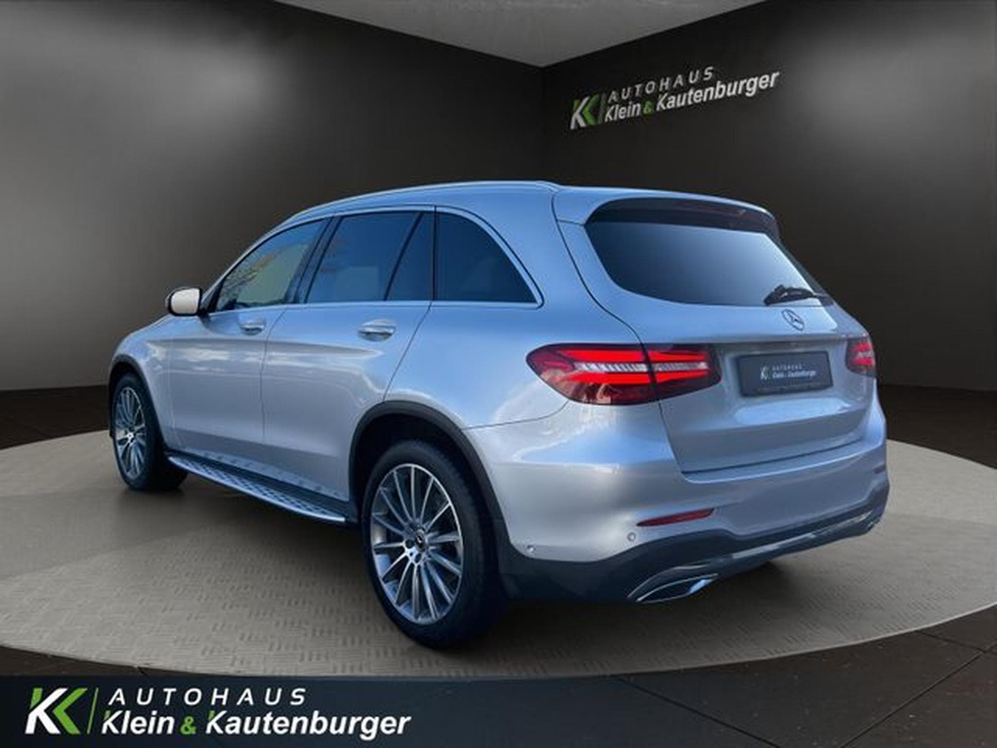 Mercedes GLC 220 GLC 220 d AMG Line 4M +AHK+BURMESTER+PANO+360° (2020) - Photo 7