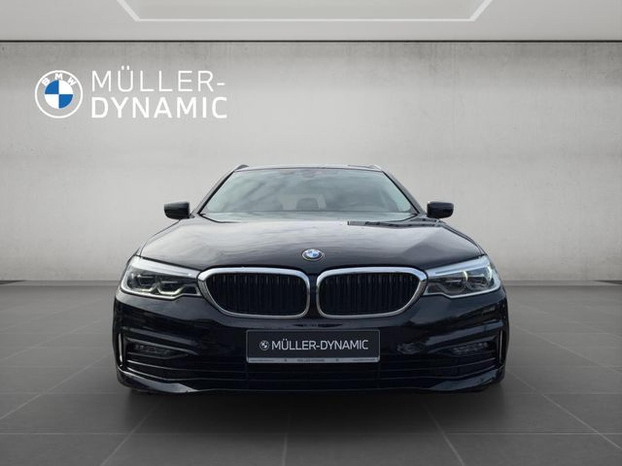BMW 530 530d TOURING SPORT LINE LED HIFI RÜCKFAHR SHZ (2019) - Photo 2