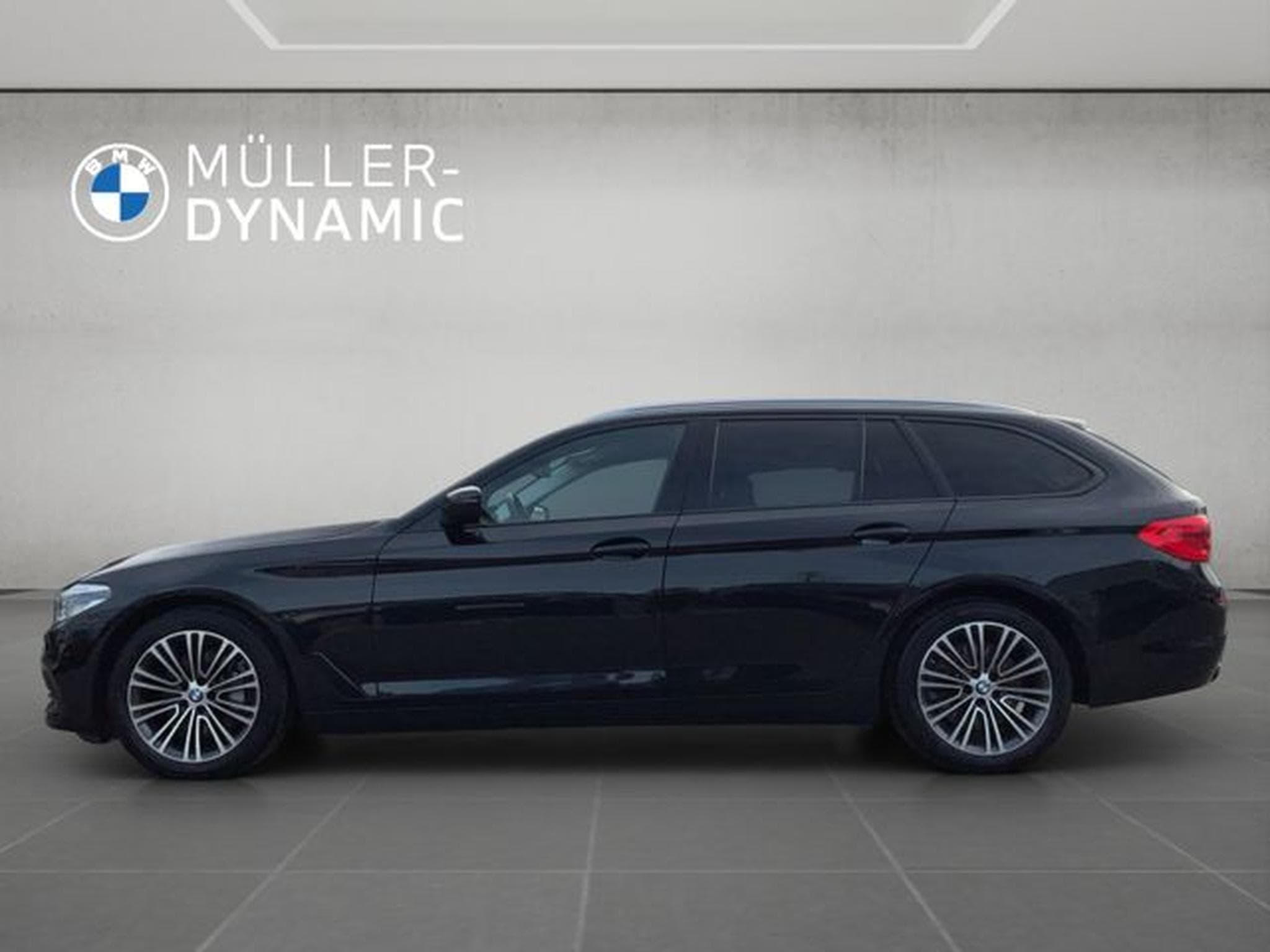 BMW 530 530d TOURING SPORT LINE LED HIFI RÜCKFAHR SHZ (2019) - Photo 3