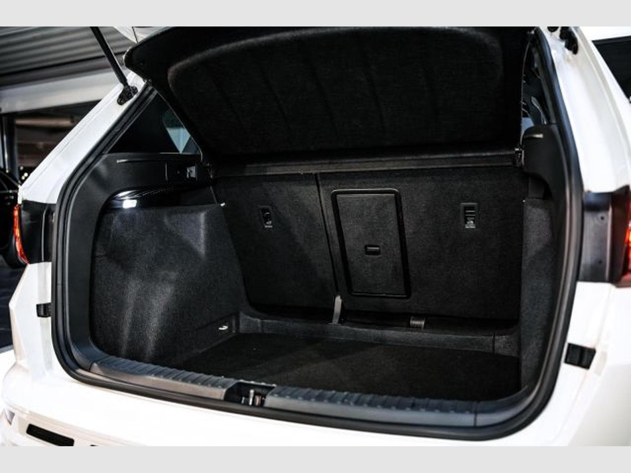 Cupra Ateca Ateca VZ 2.0 TSI DSG 4Drive NAVI RFK LED VIRTUAL (2023) - Photo 14