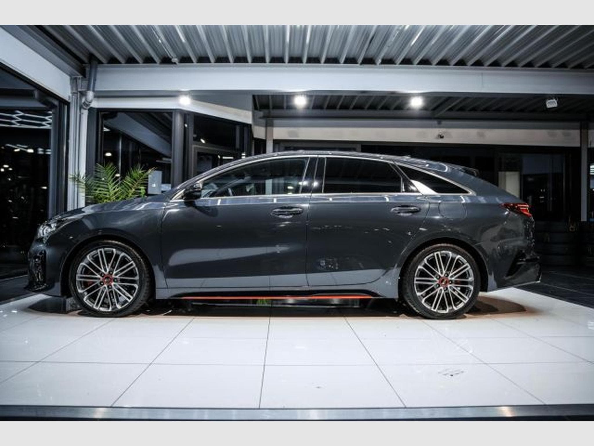 Kia ProCeed ProCeed 1.6 T-GDI GT NAVI LED RFK PANO SHZG JBL (2020) - Photo 11