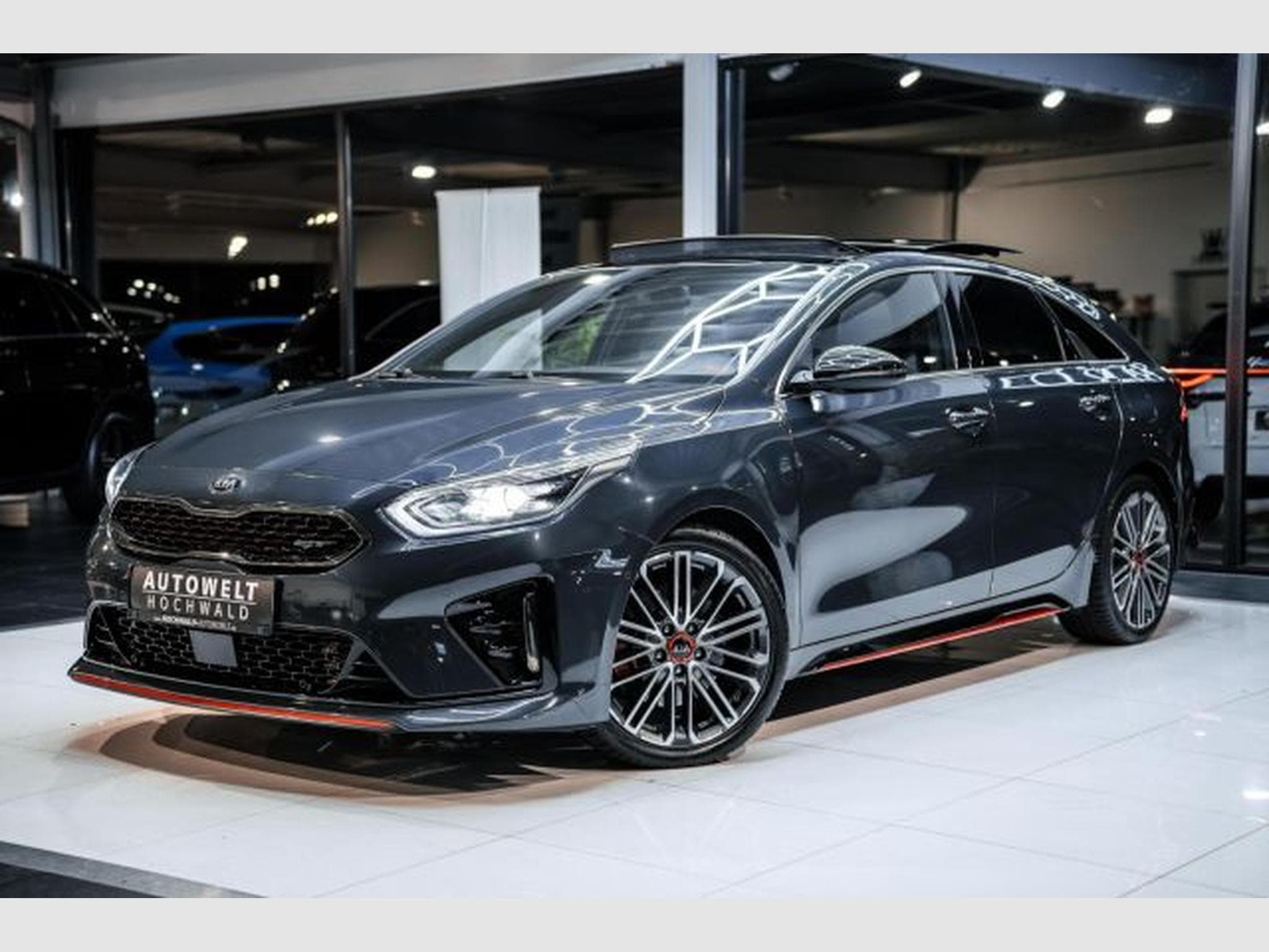 Kia ProCeed ProCeed 1.6 T-GDI GT NAVI LED RFK PANO SHZG JBL (2020) - Photo 2