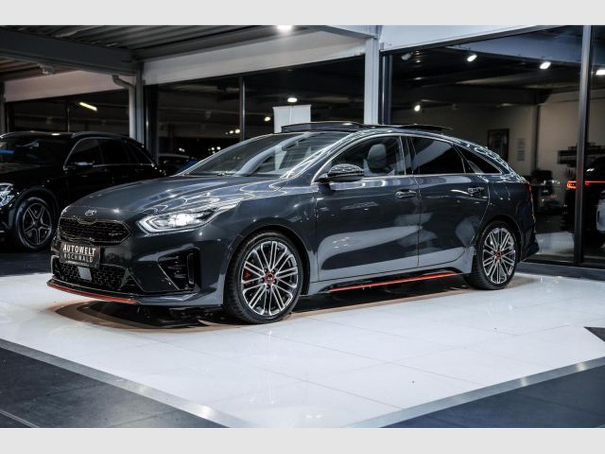 Kia ProCeed ProCeed 1.6 T-GDI GT NAVI LED RFK PANO SHZG JBL (2020) - Photo 4