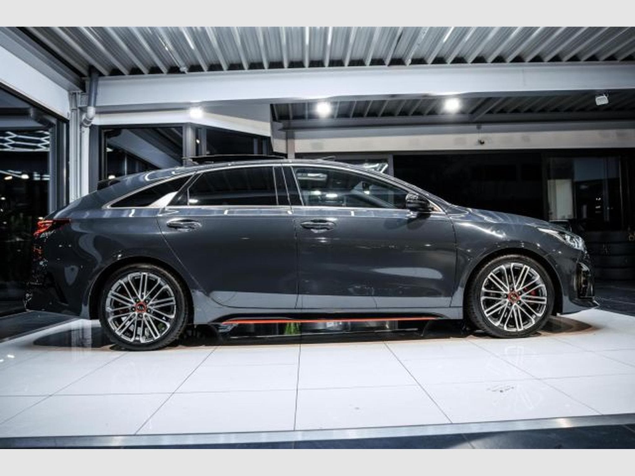 Kia ProCeed ProCeed 1.6 T-GDI GT NAVI LED RFK PANO SHZG JBL (2020) - Photo 8