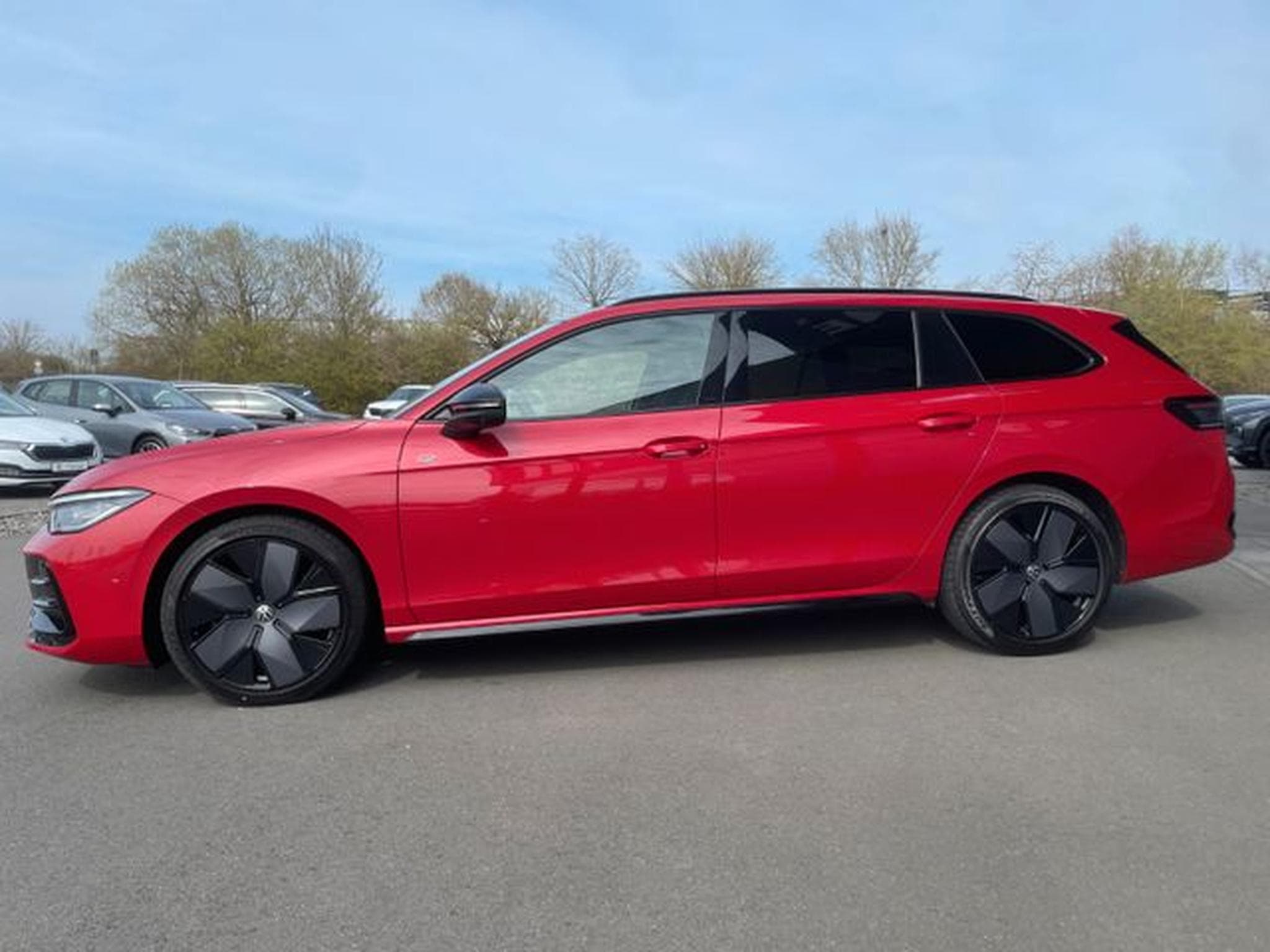 VW Passat Passat 2.0TDI 4x4 R-Line Leder Pano Signature (2024) - Photo 10