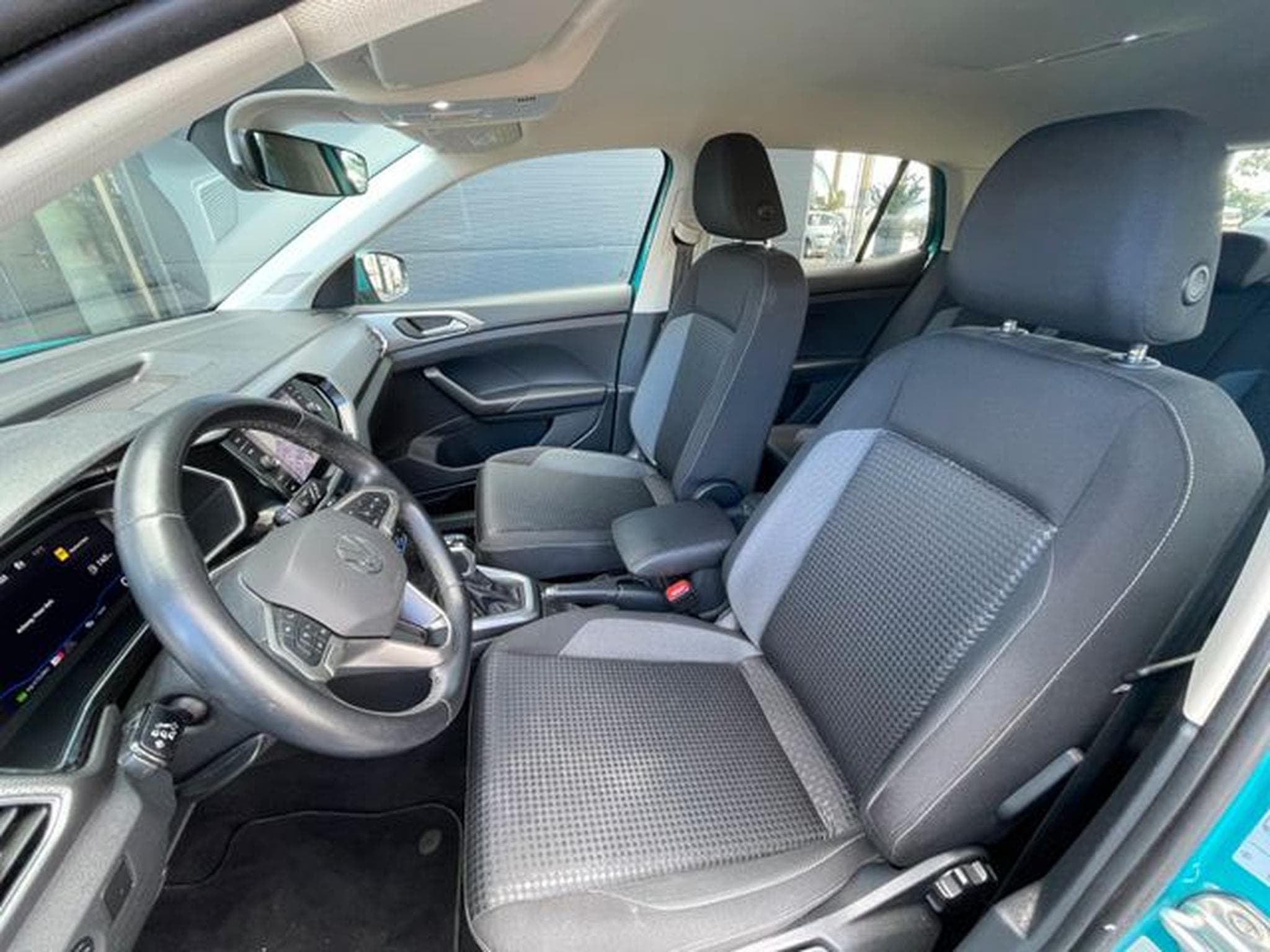 VW T-Cross T-Cross Active R Line DSG Kamera Navi Apple Sitz (2022) - Photo 10